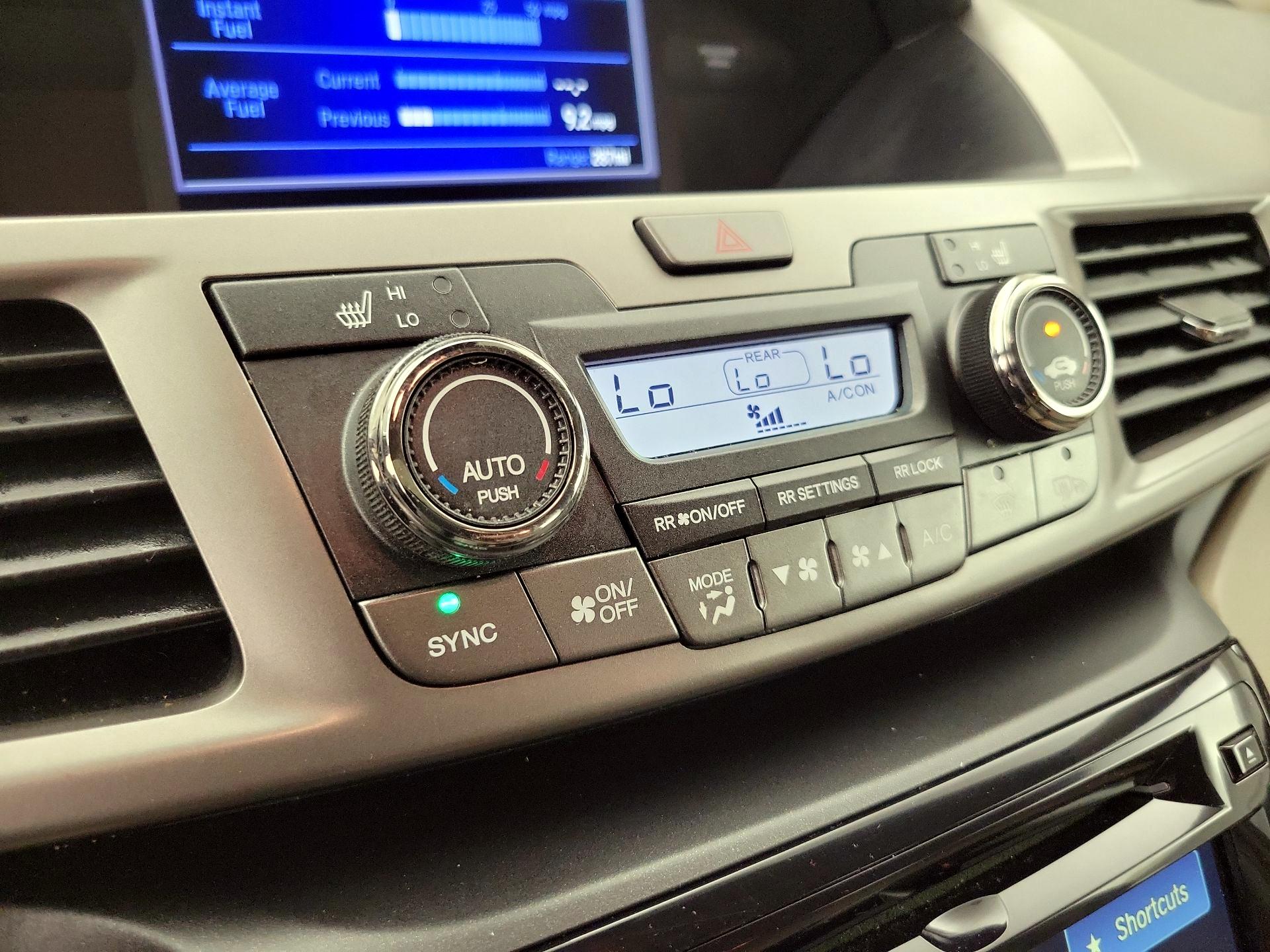 Thumbnail: 2016 Honda Odyssey - 16