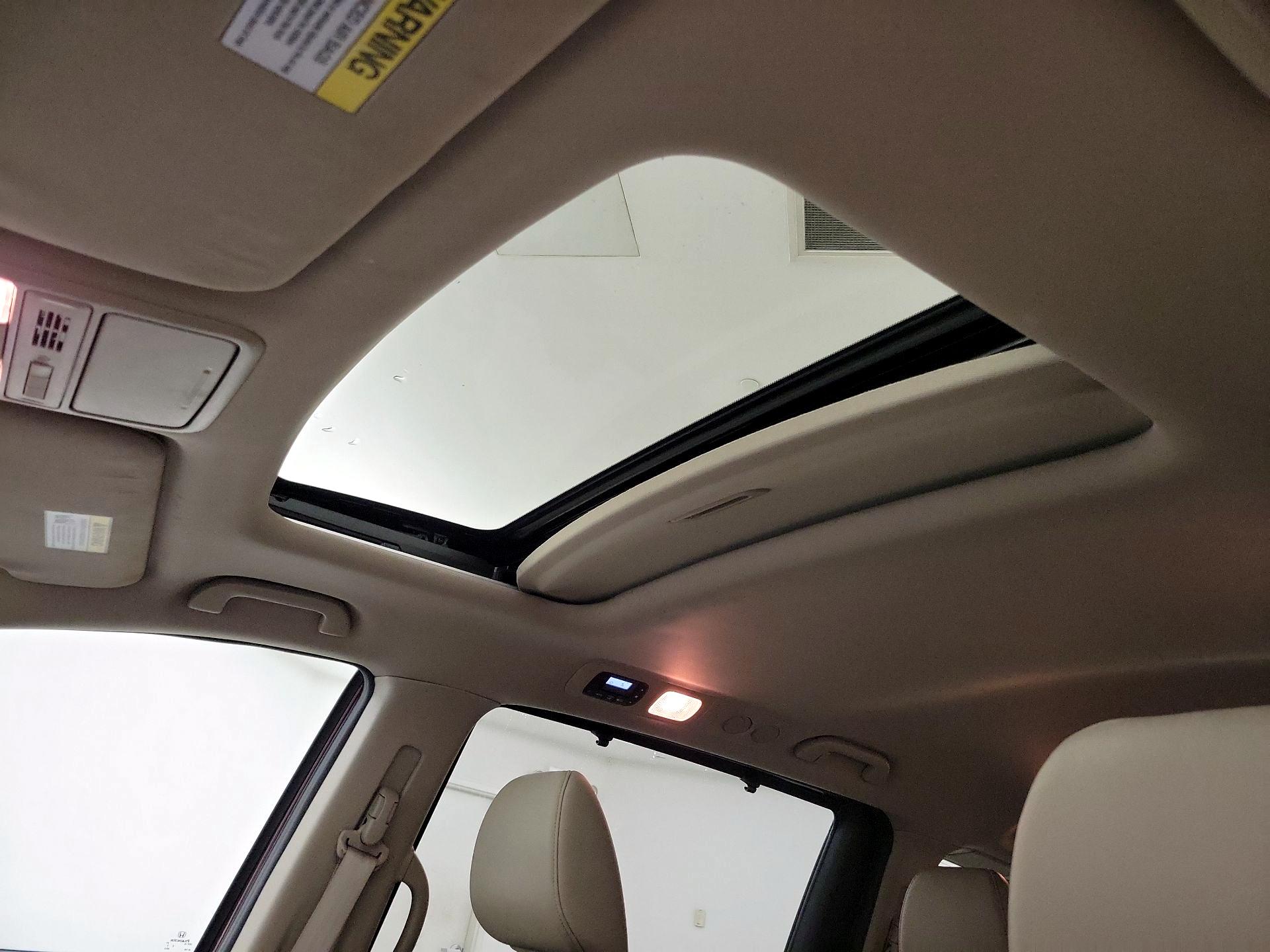 Thumbnail: 2016 Honda Odyssey - 19