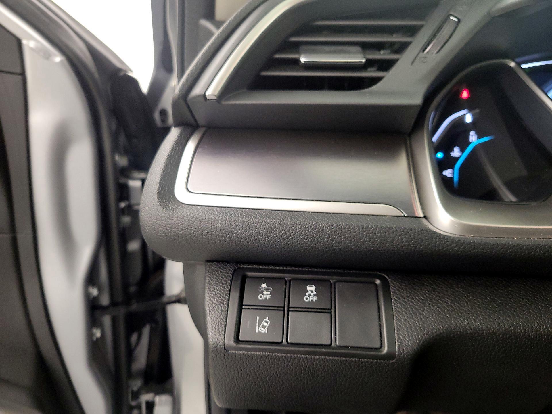 Thumbnail: 2016 Honda Civic - 13