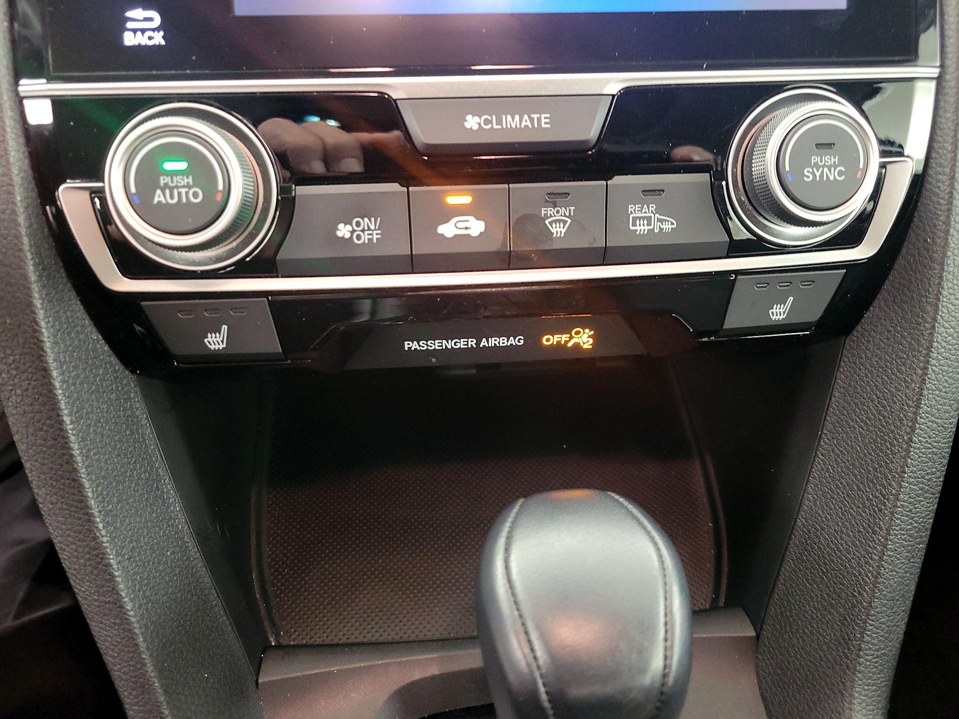 Thumbnail: 2016 Honda Civic - 17