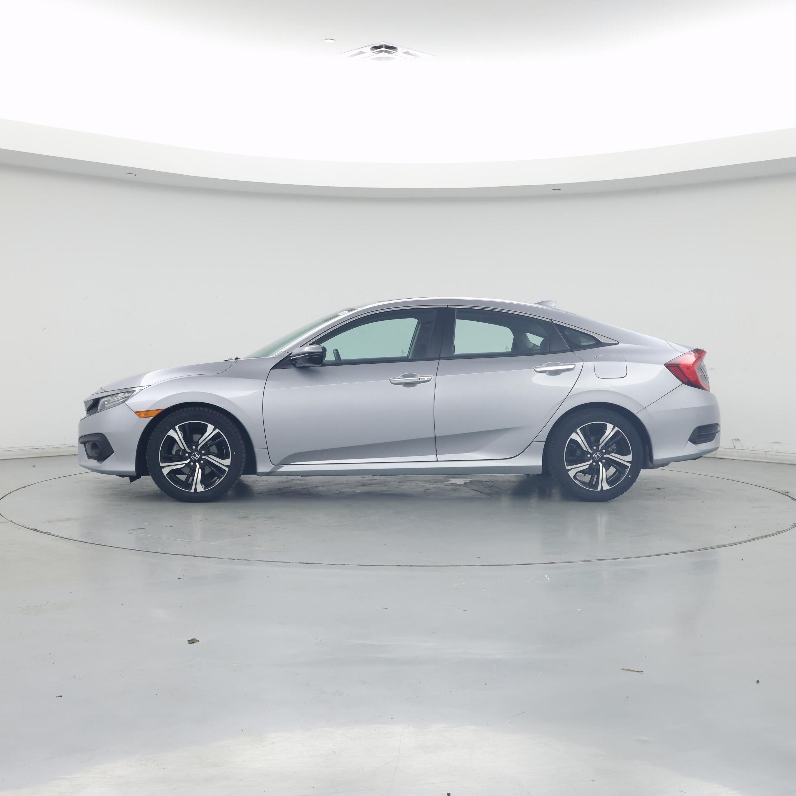 Thumbnail: 2016 Honda Civic - 3
