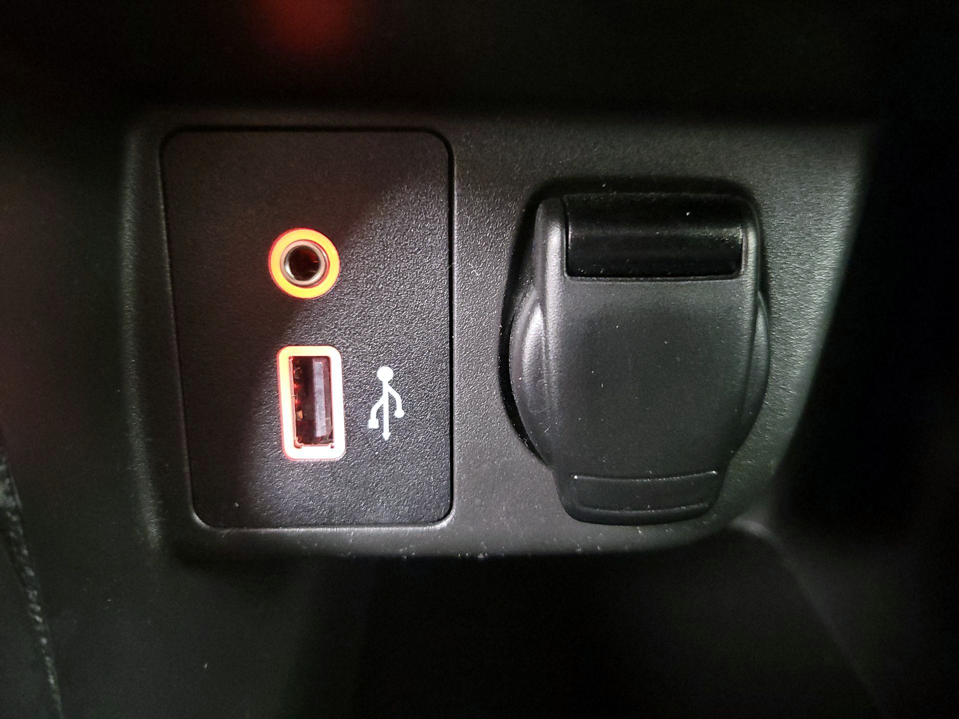 Thumbnail: 2020 Nissan Versa - 18