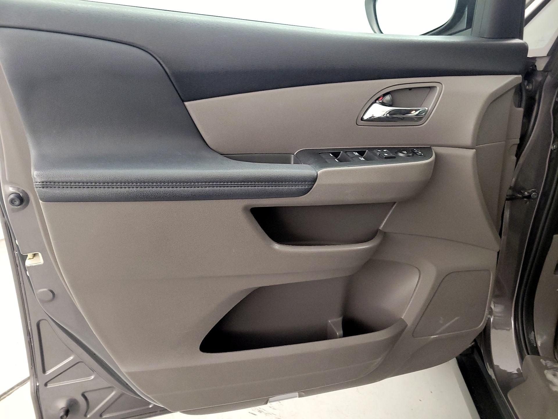 Thumbnail: 2014 Honda Odyssey - 12