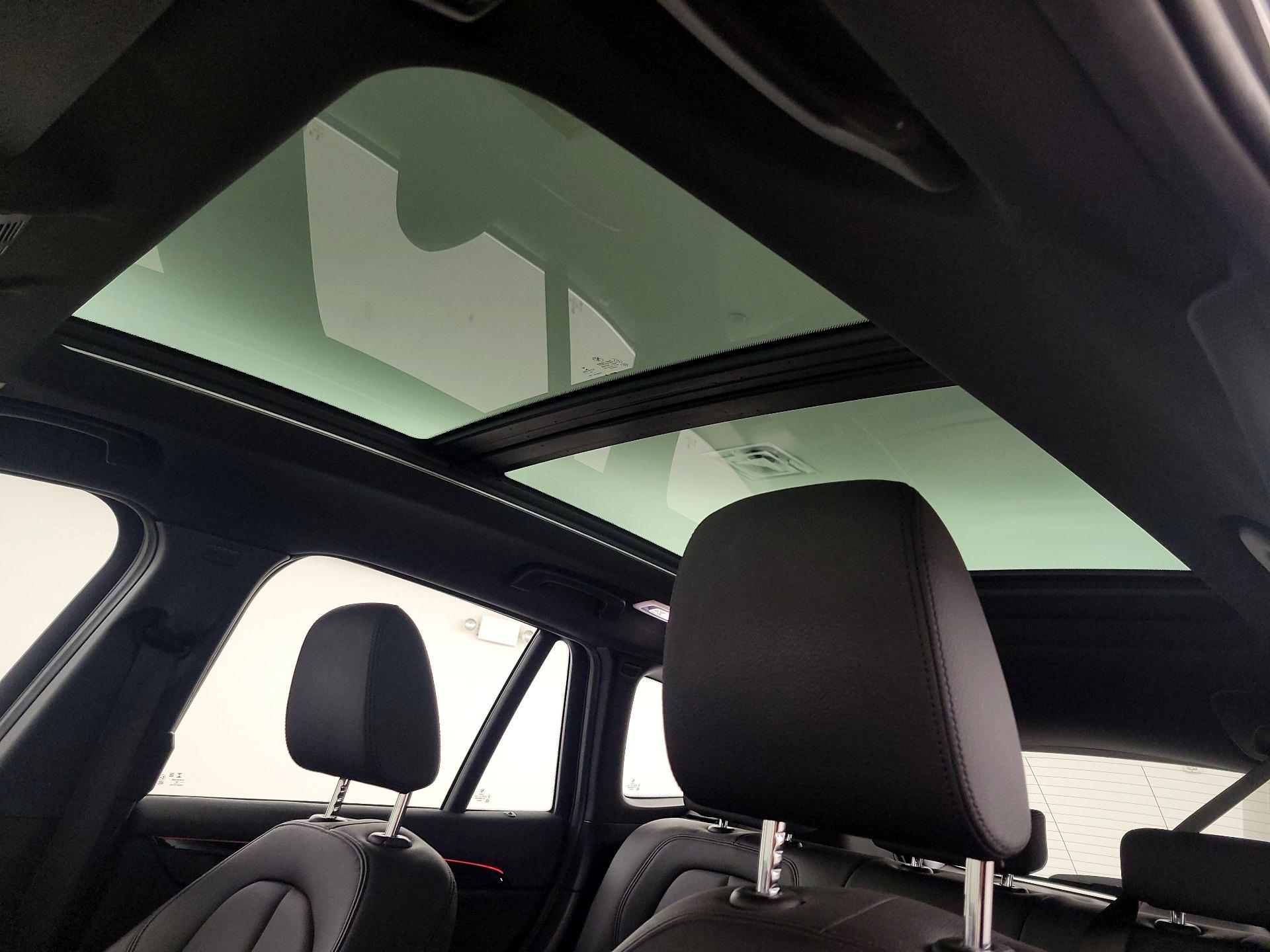 Thumbnail: 2021 BMW X1 - 20