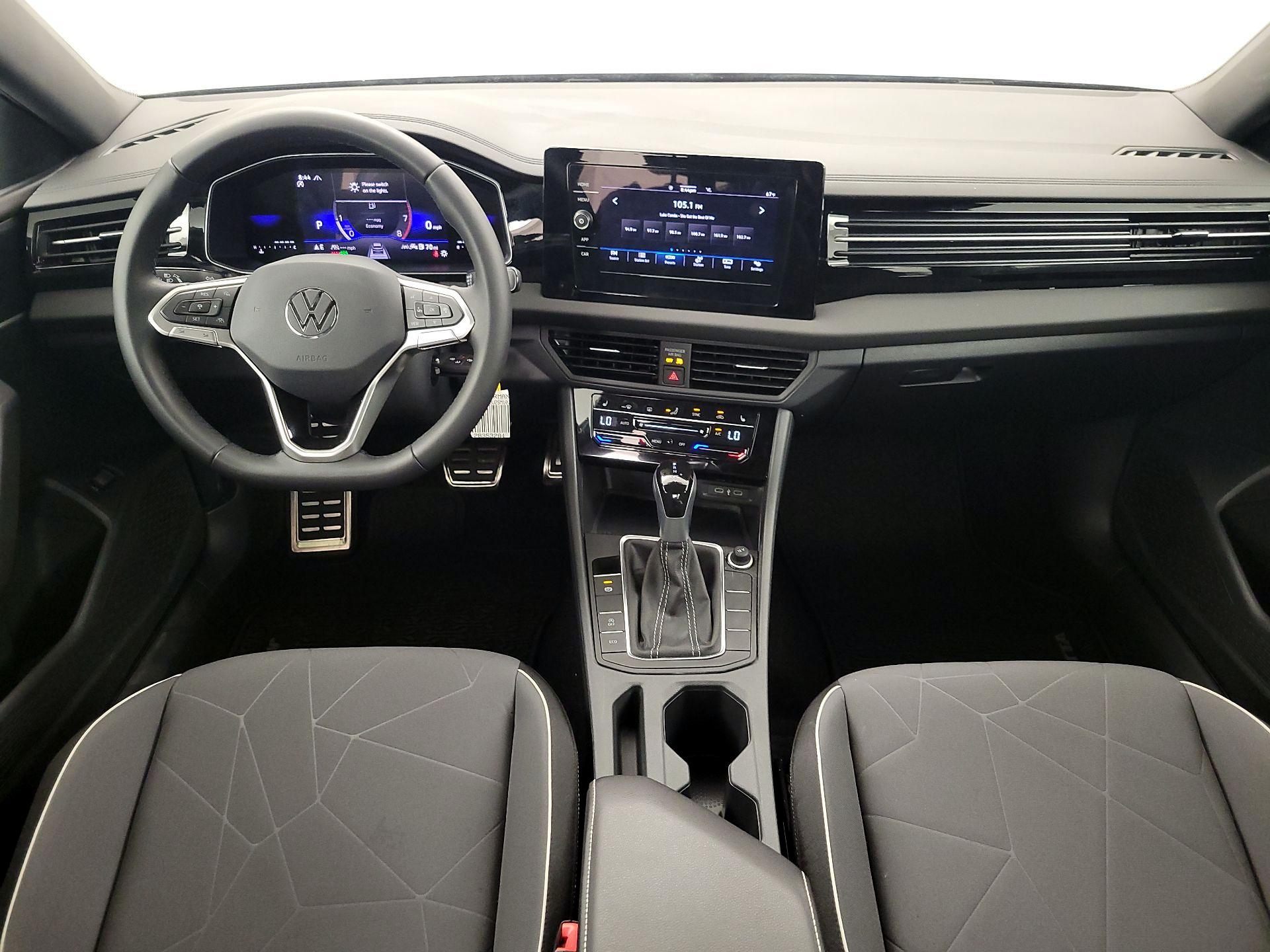 Thumbnail: 2025 Volkswagen Jetta - 9