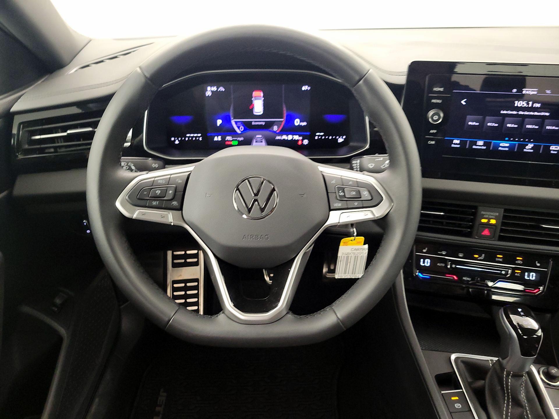 Thumbnail: 2025 Volkswagen Jetta - 10