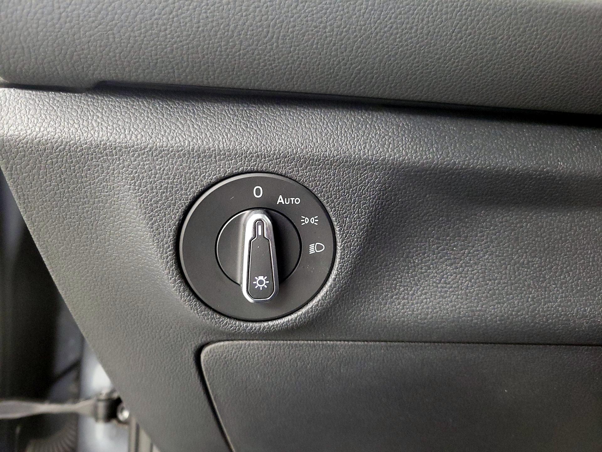 Thumbnail: 2025 Volkswagen Jetta - 13