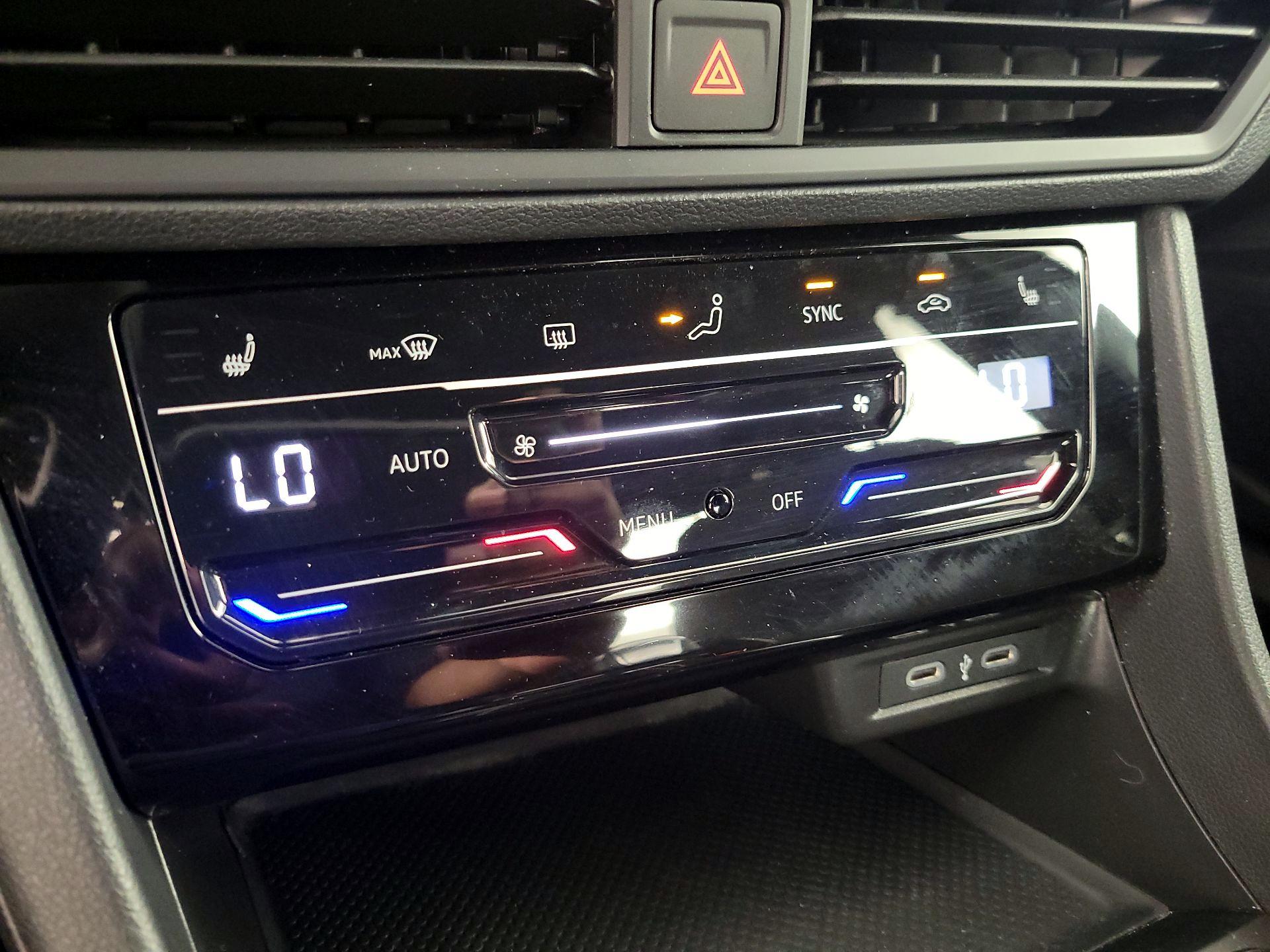 Thumbnail: 2025 Volkswagen Jetta - 16