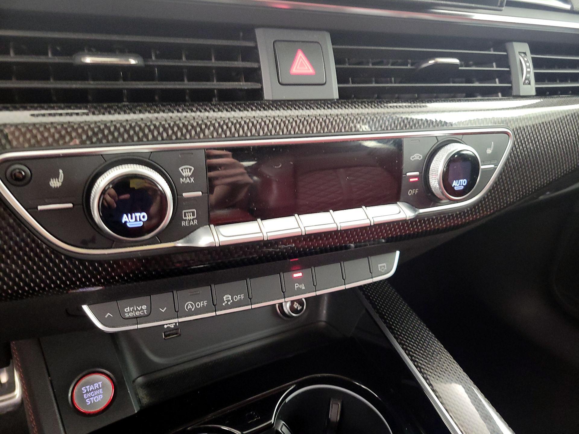 Thumbnail: 2020 Audi S4 - 17