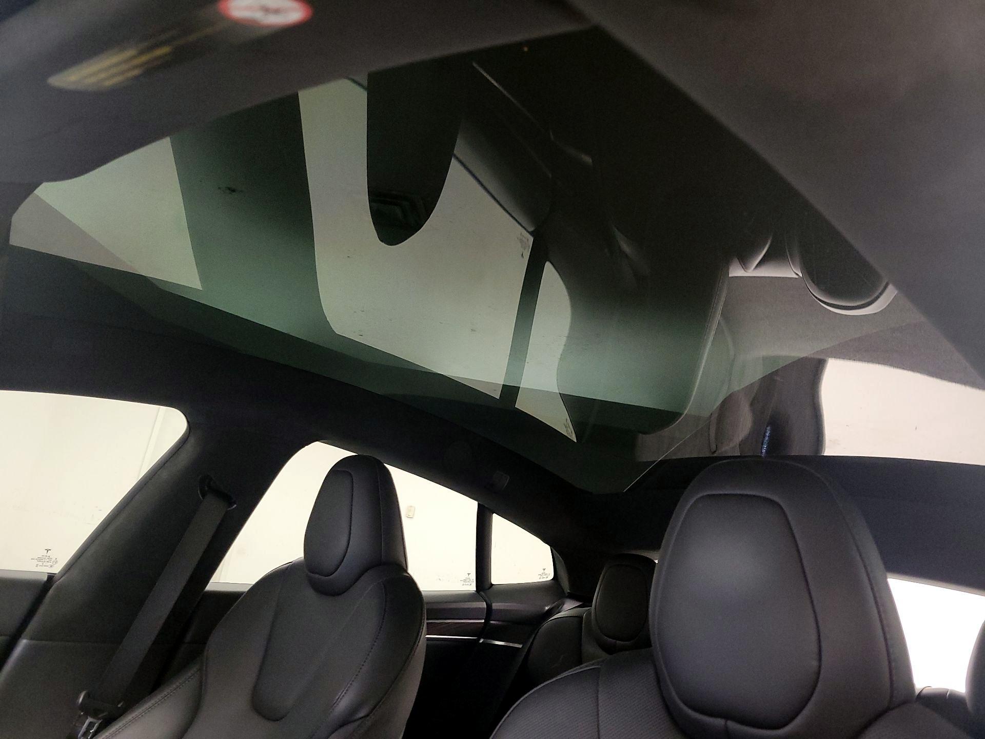 Thumbnail: 2022 Tesla Model S - 18