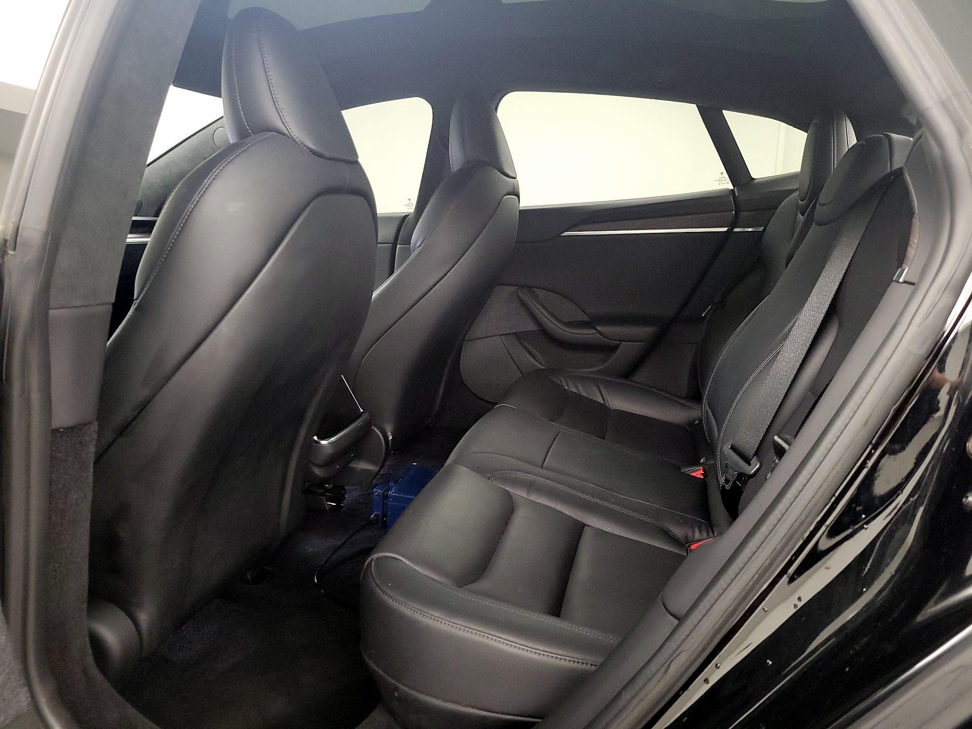 Thumbnail: 2022 Tesla Model S - 19