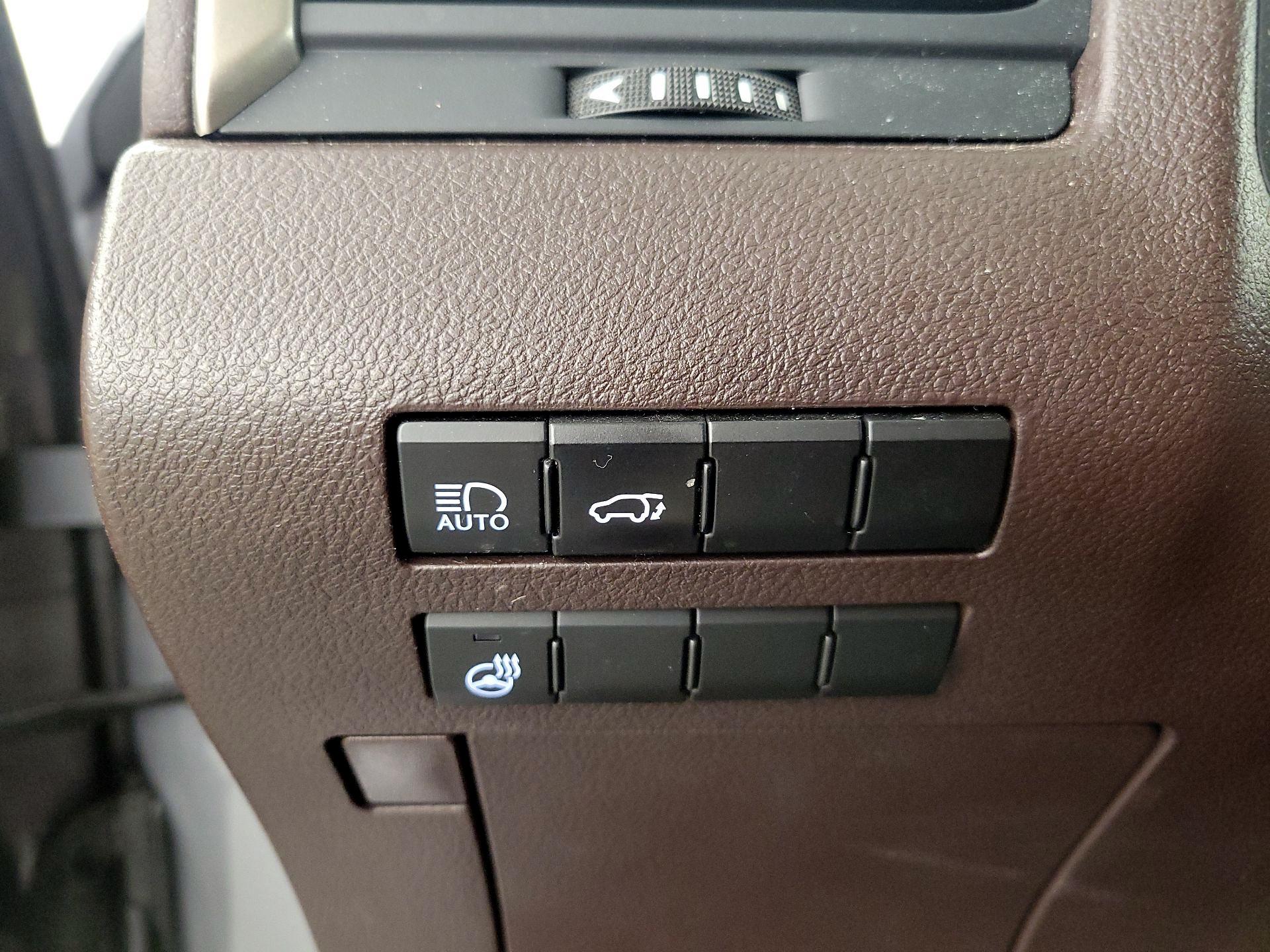 Thumbnail: 2018 Lexus RX - 13