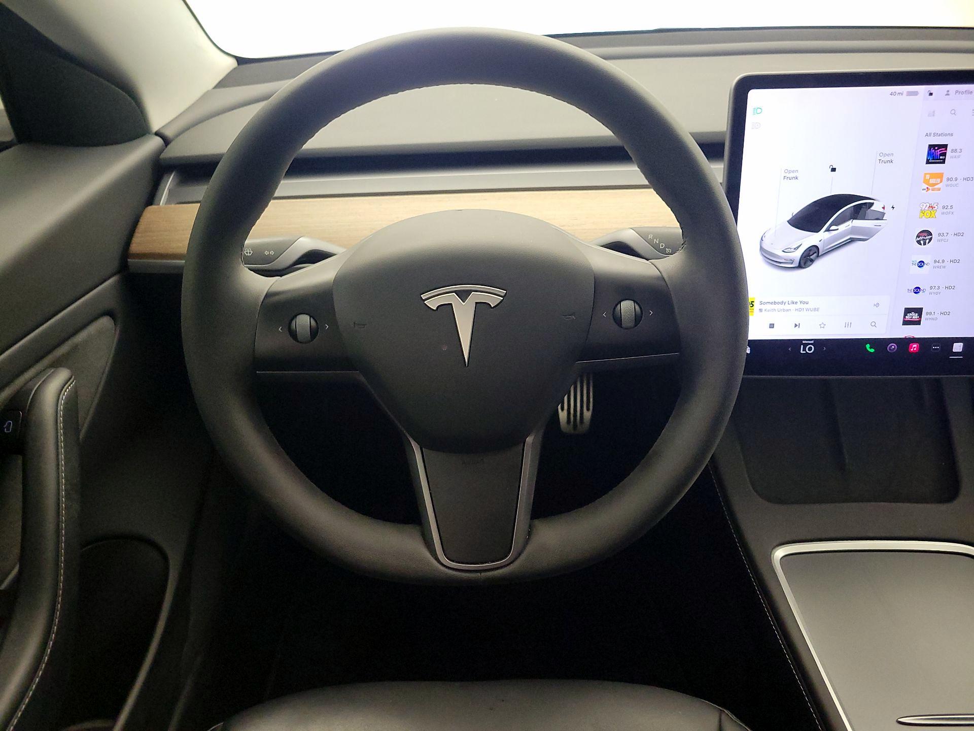 Thumbnail: 2021 Tesla Model 3 - 10