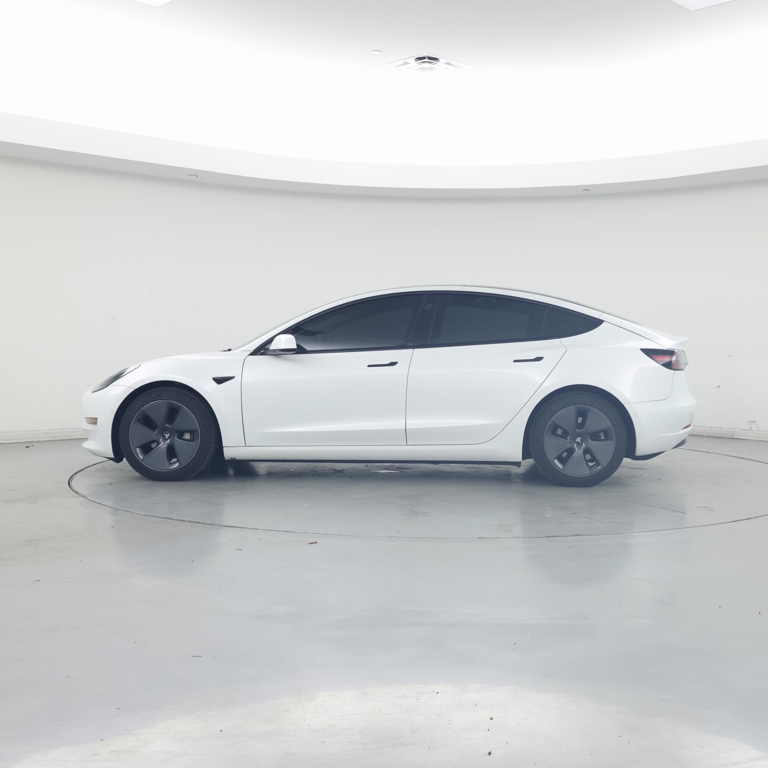 Thumbnail: 2021 Tesla Model 3 - 3