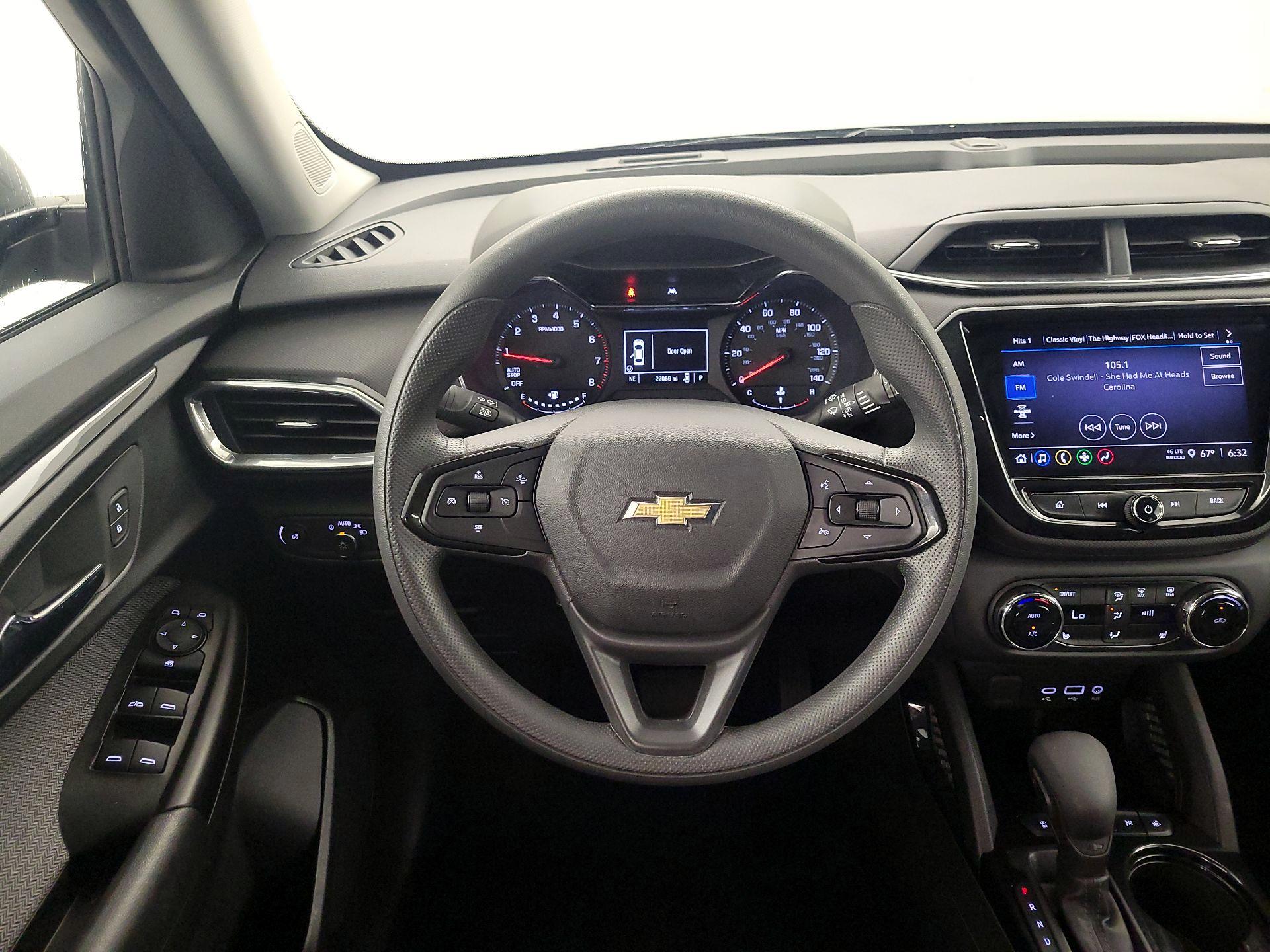 Thumbnail: 2023 Chevrolet TrailBlazer - 10