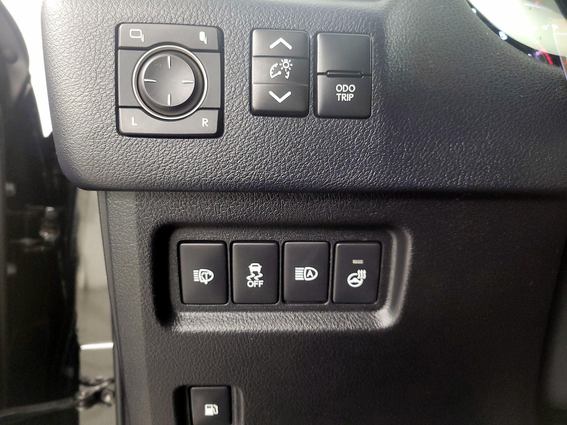 Thumbnail: 2022 Lexus GX - 13