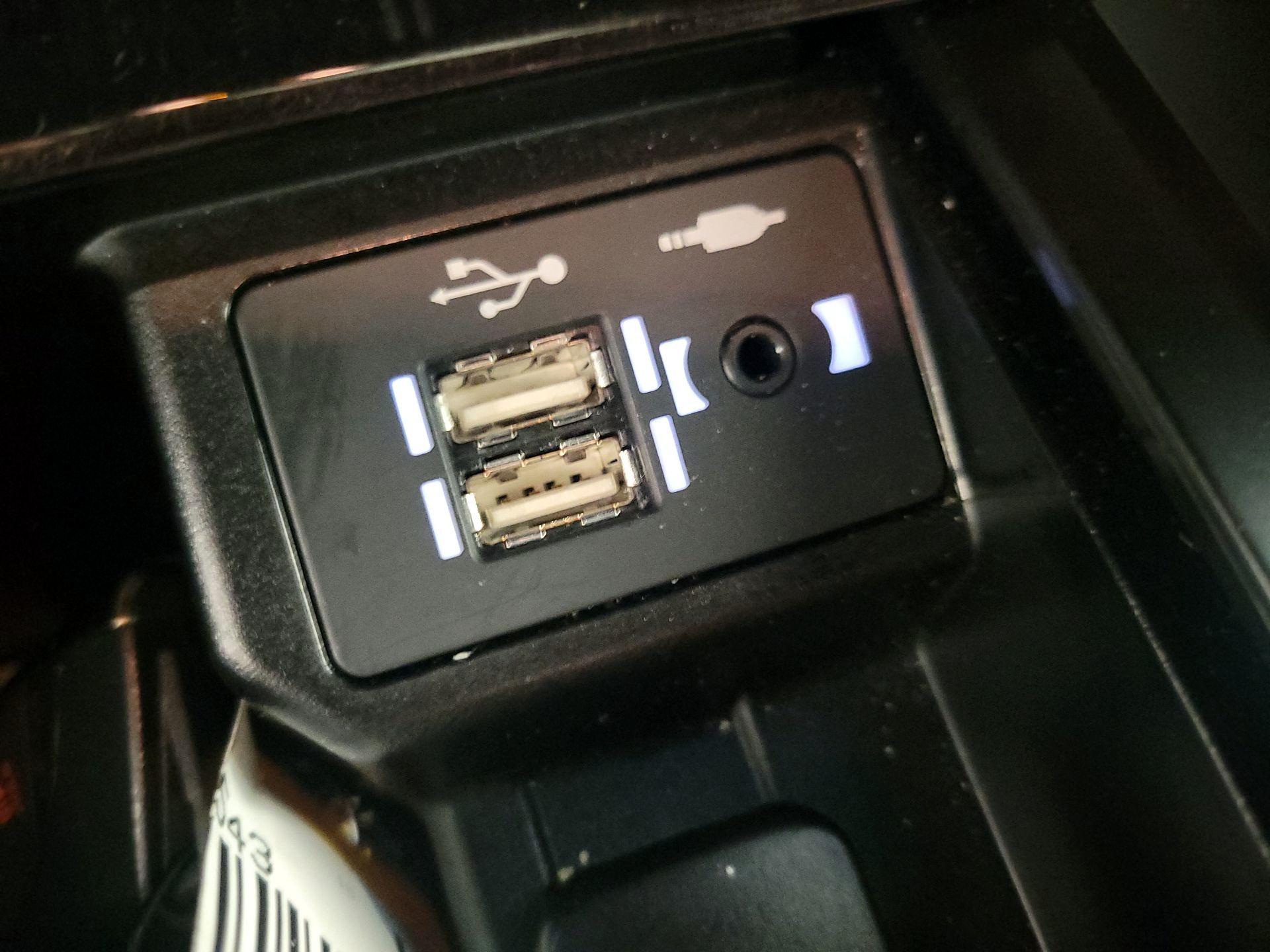 Thumbnail: 2022 Lexus GX - 19