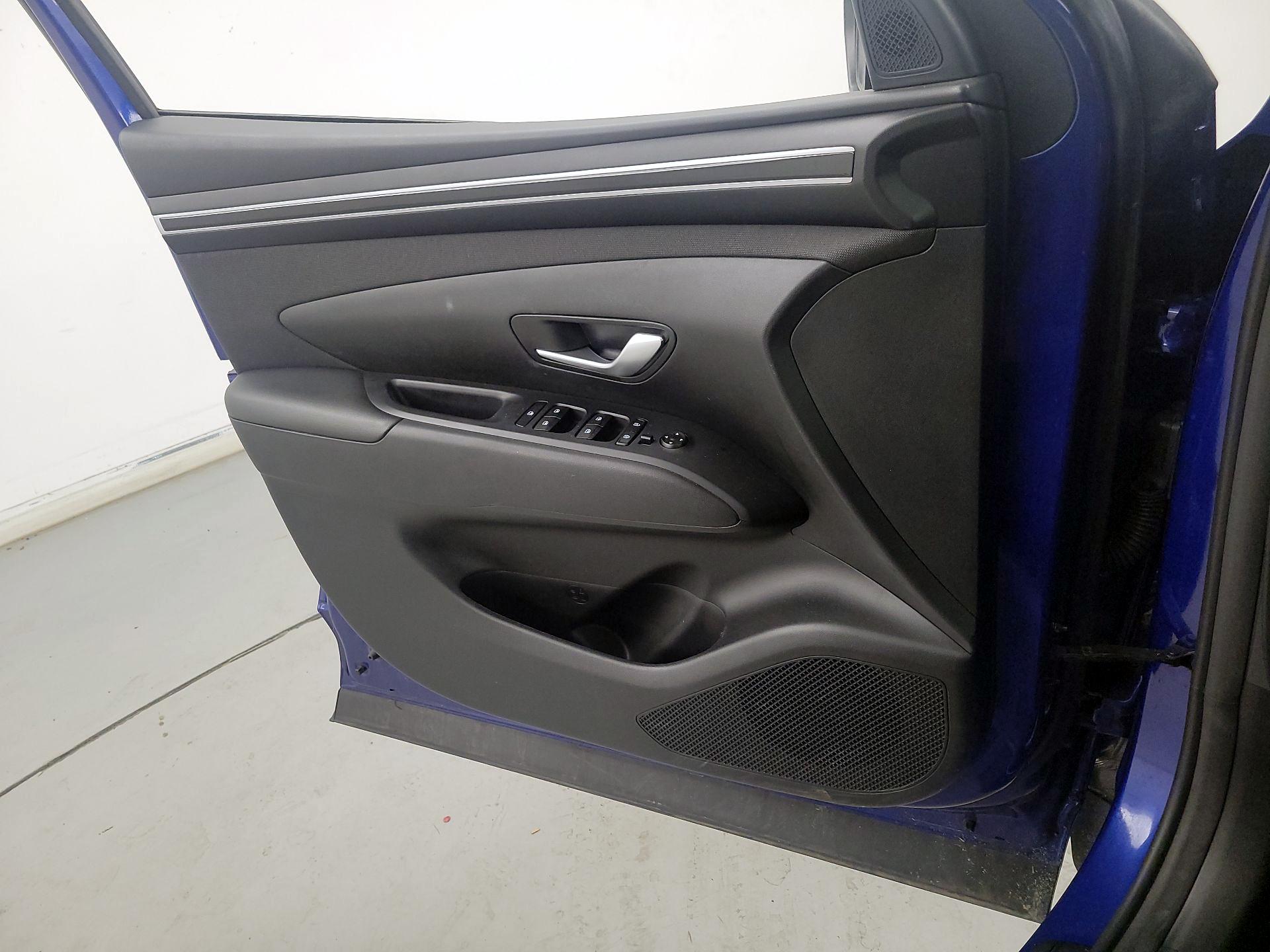 Thumbnail: 2023 Hyundai Tucson - 12