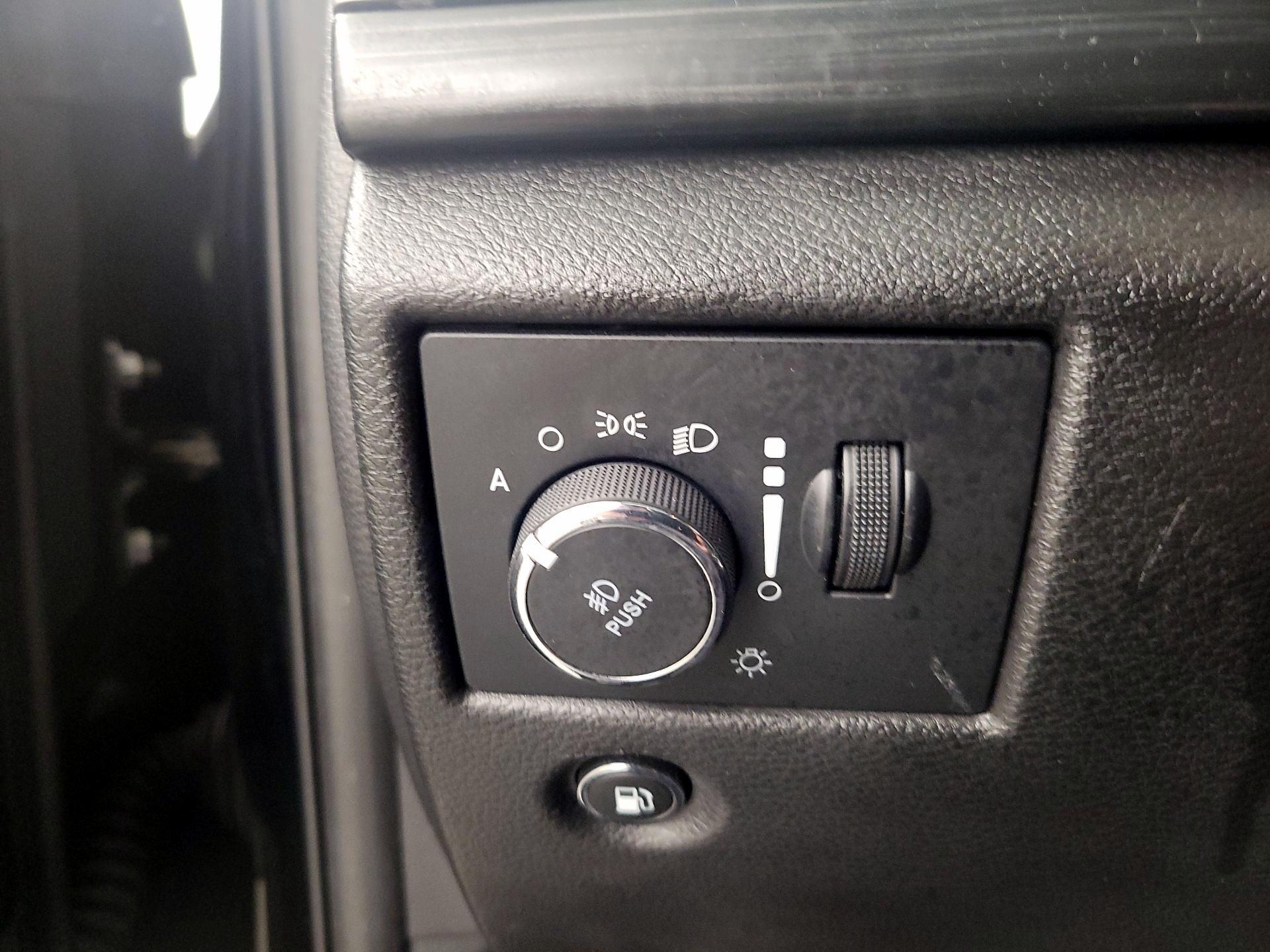 Thumbnail: 2020 Jeep Grand Cherokee - 13