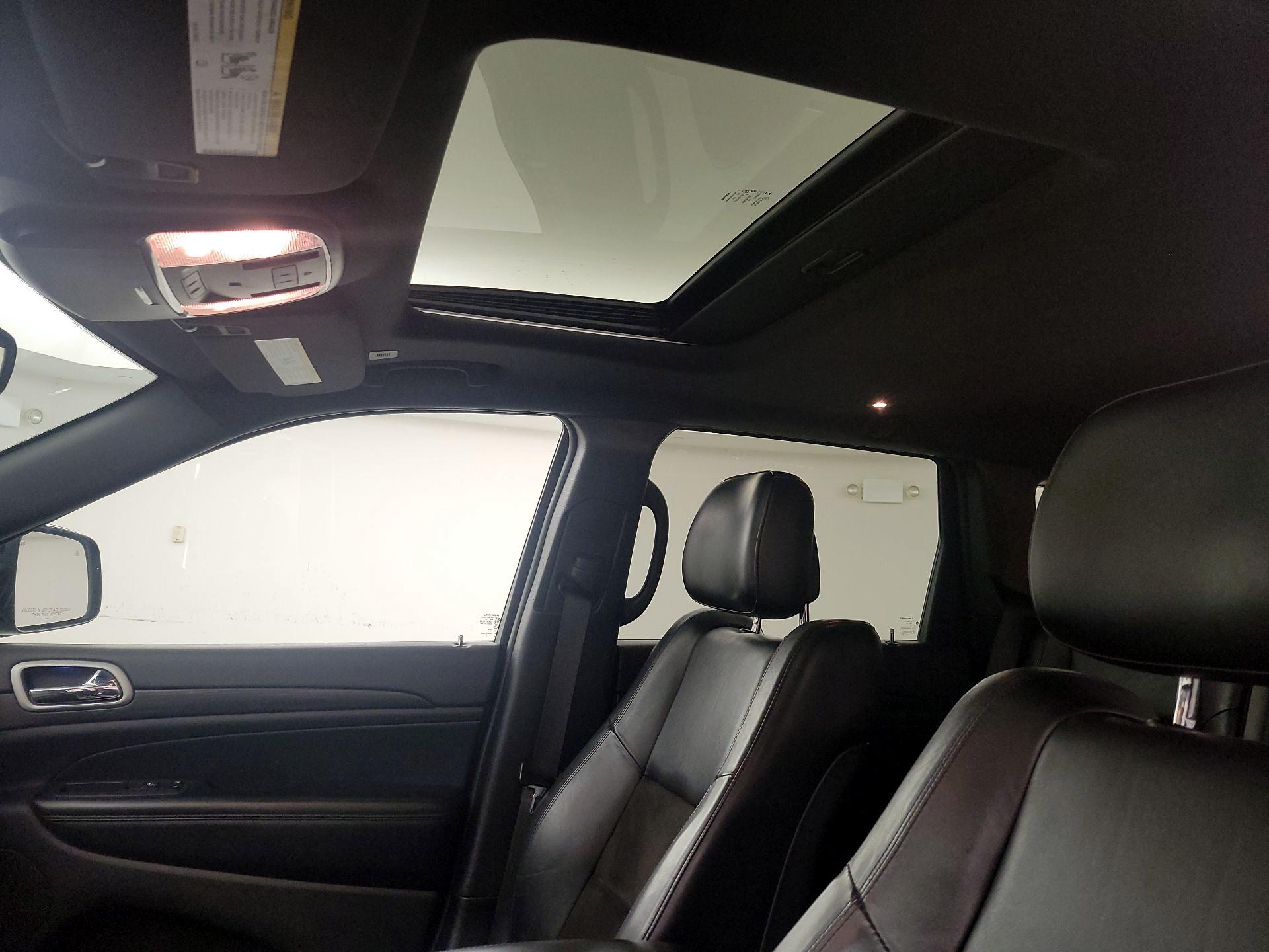 Thumbnail: 2020 Jeep Grand Cherokee - 20