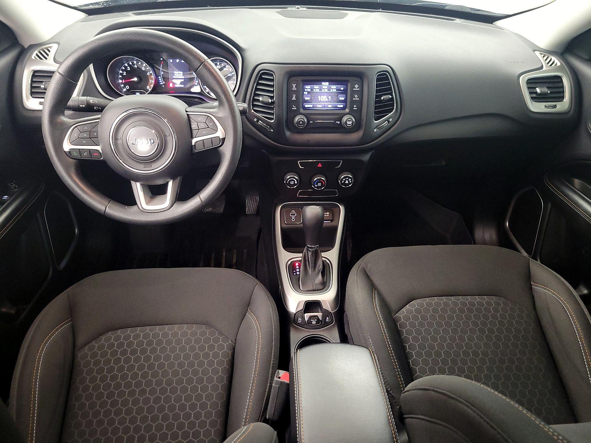 Thumbnail: 2018 Jeep Compass - 9