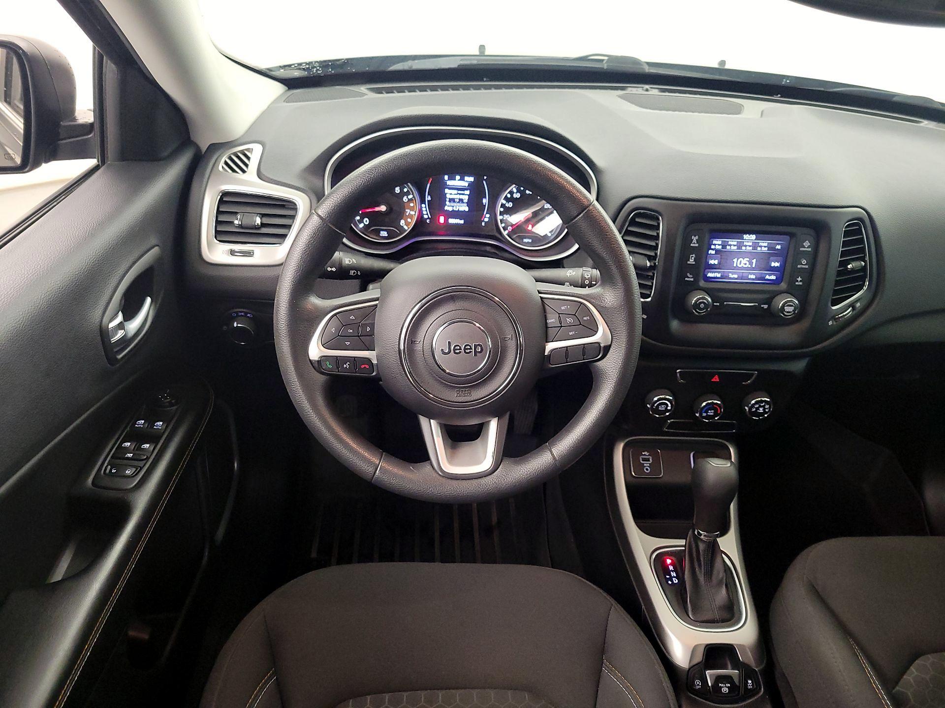 Thumbnail: 2018 Jeep Compass - 10