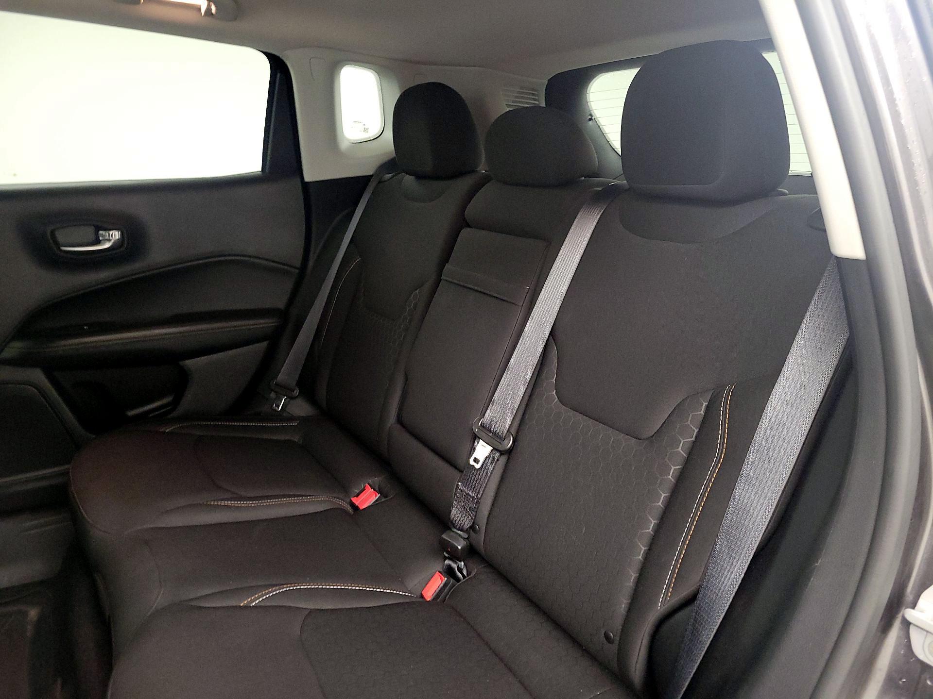 Thumbnail: 2018 Jeep Compass - 19