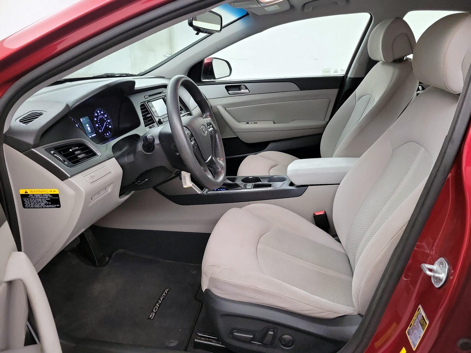 Thumbnail: 2015 Hyundai Sonata - 11
