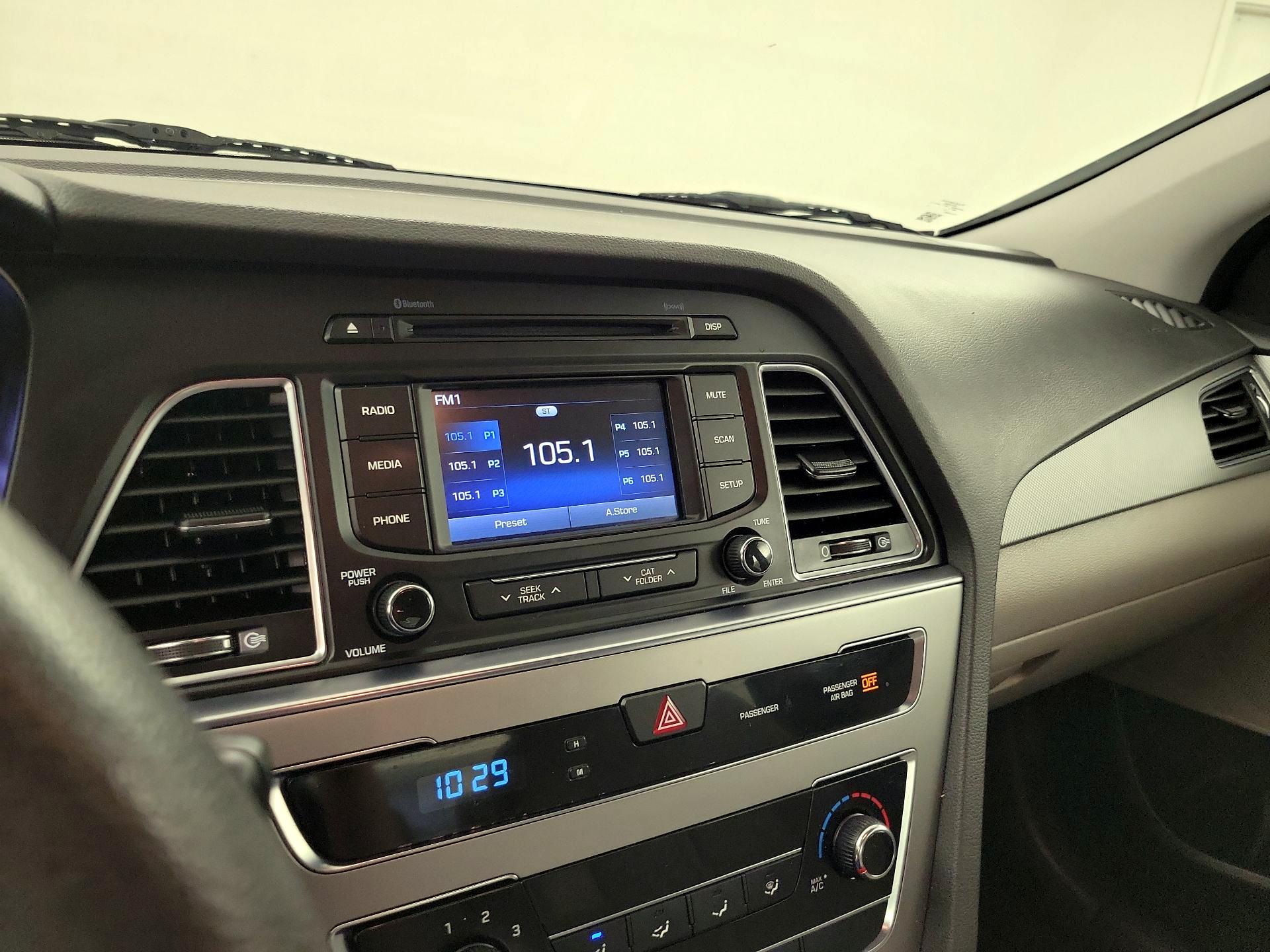 Thumbnail: 2015 Hyundai Sonata - 15
