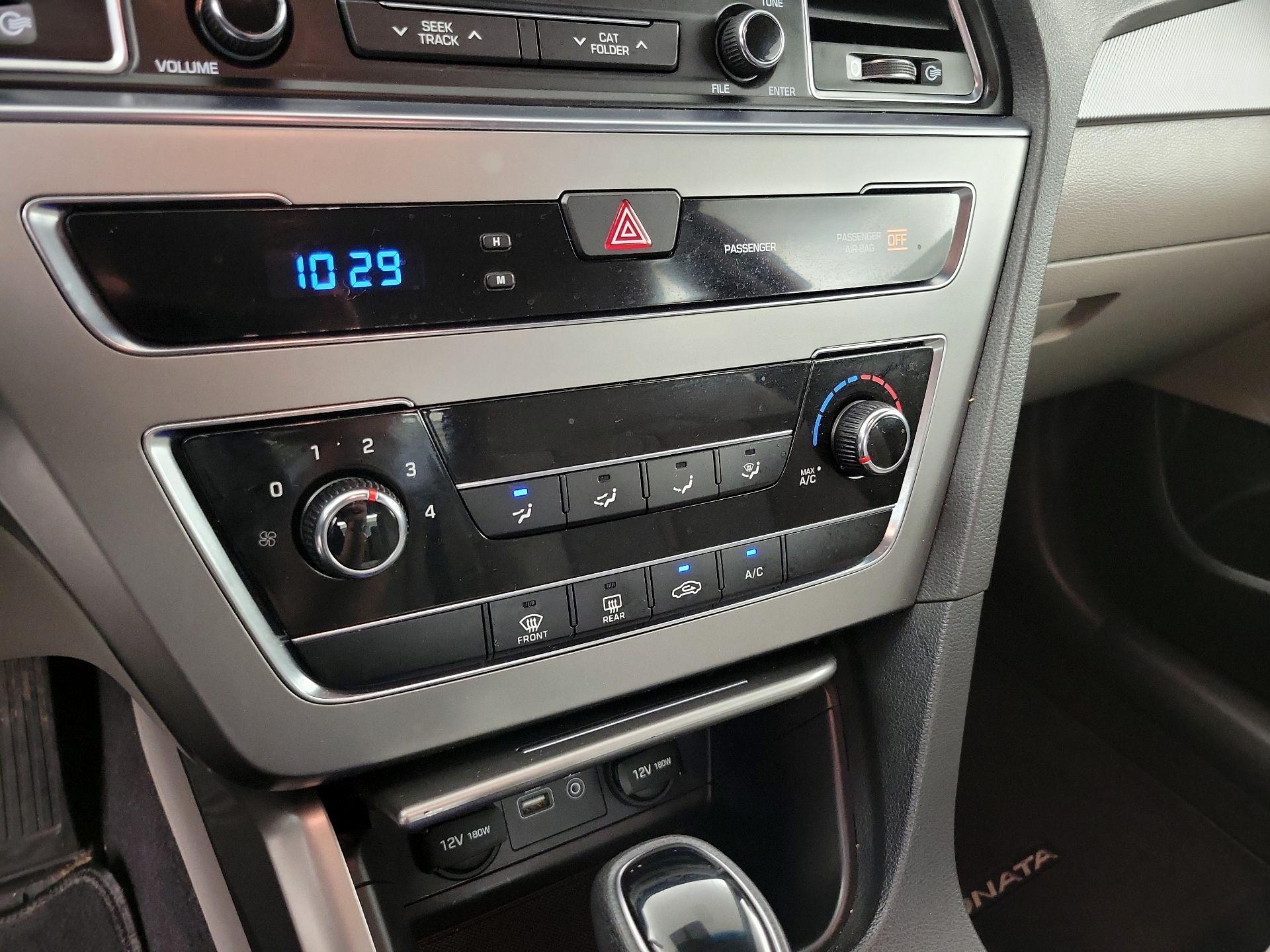 Thumbnail: 2015 Hyundai Sonata - 16
