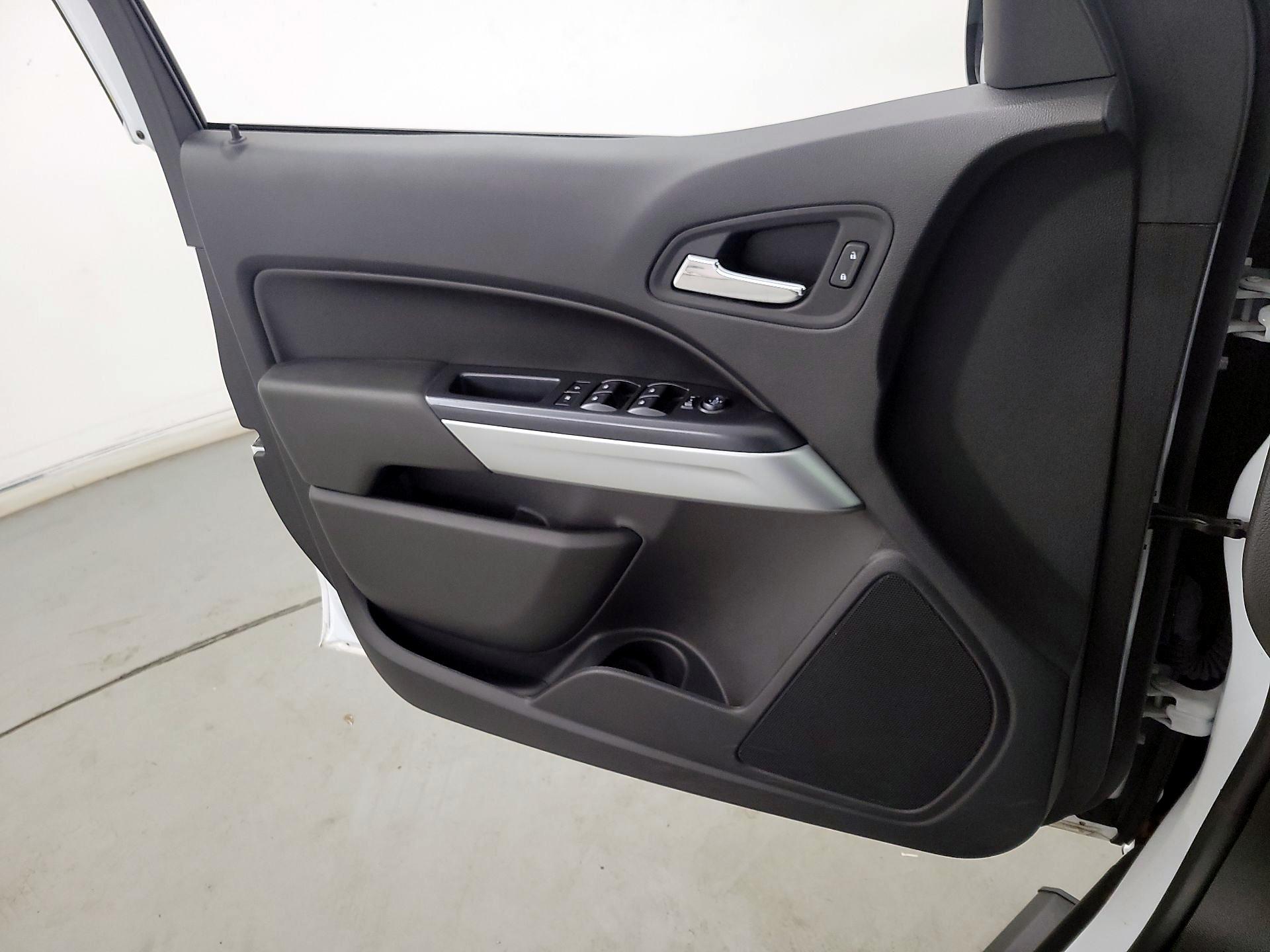 Thumbnail: 2021 Chevrolet Colorado - 12