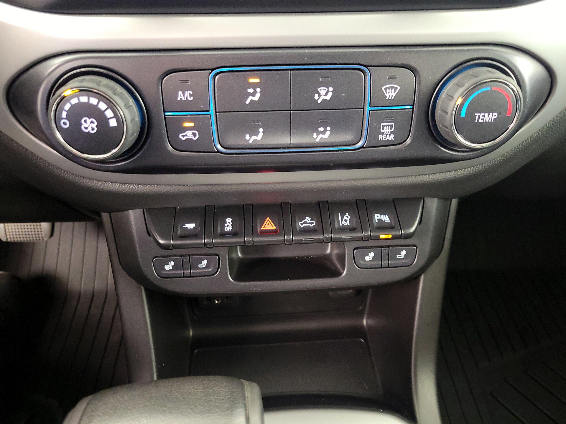 Thumbnail: 2021 Chevrolet Colorado - 17