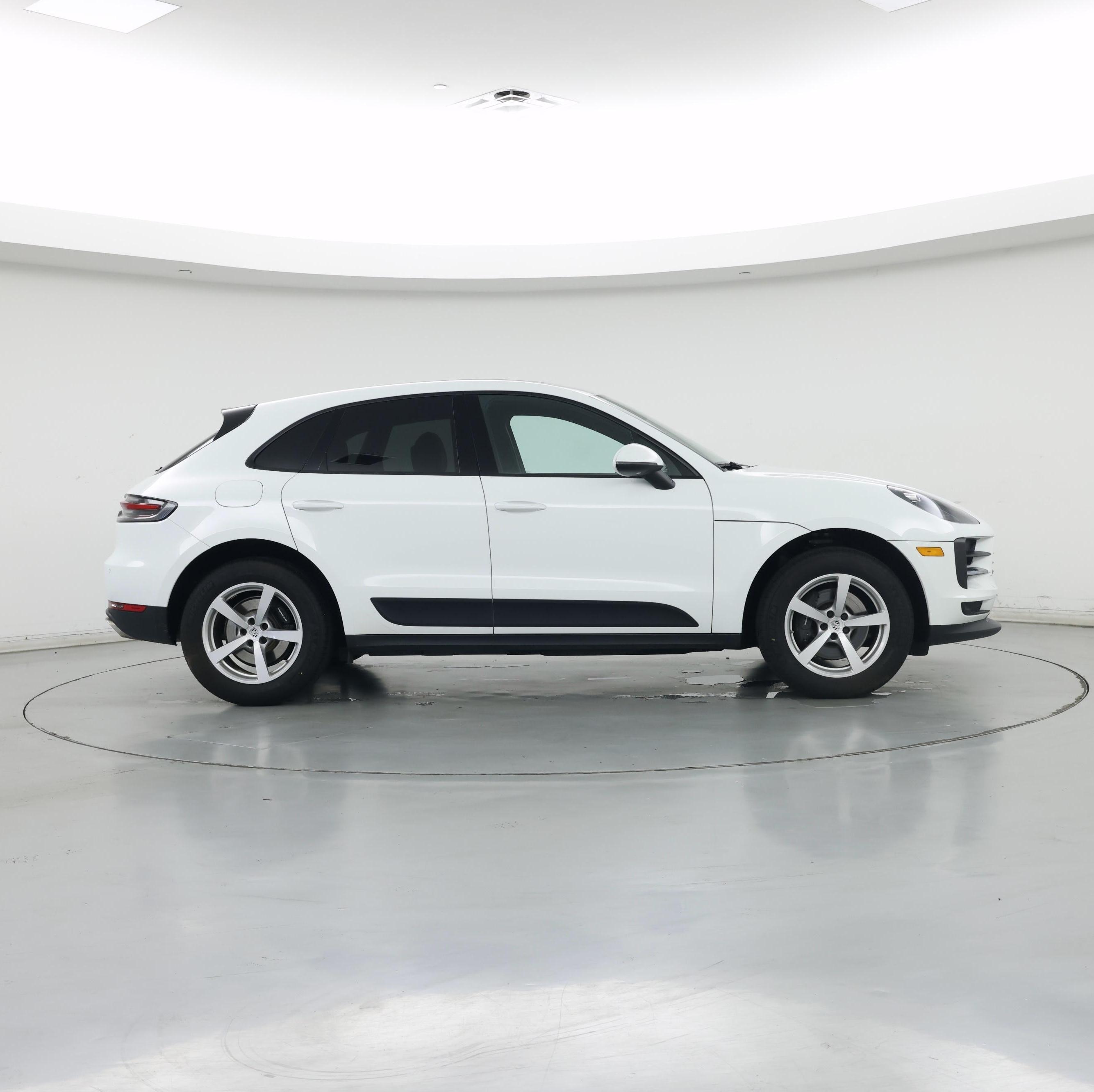 Thumbnail: 2020 Porsche Macan - 7