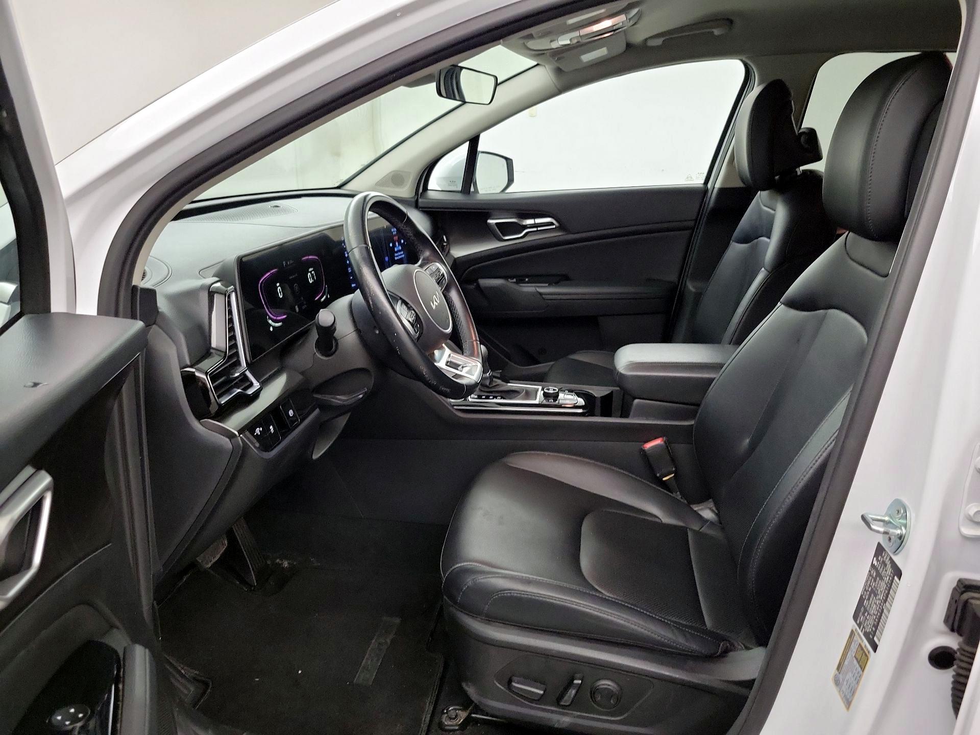Thumbnail: 2023 Kia Sportage - 9