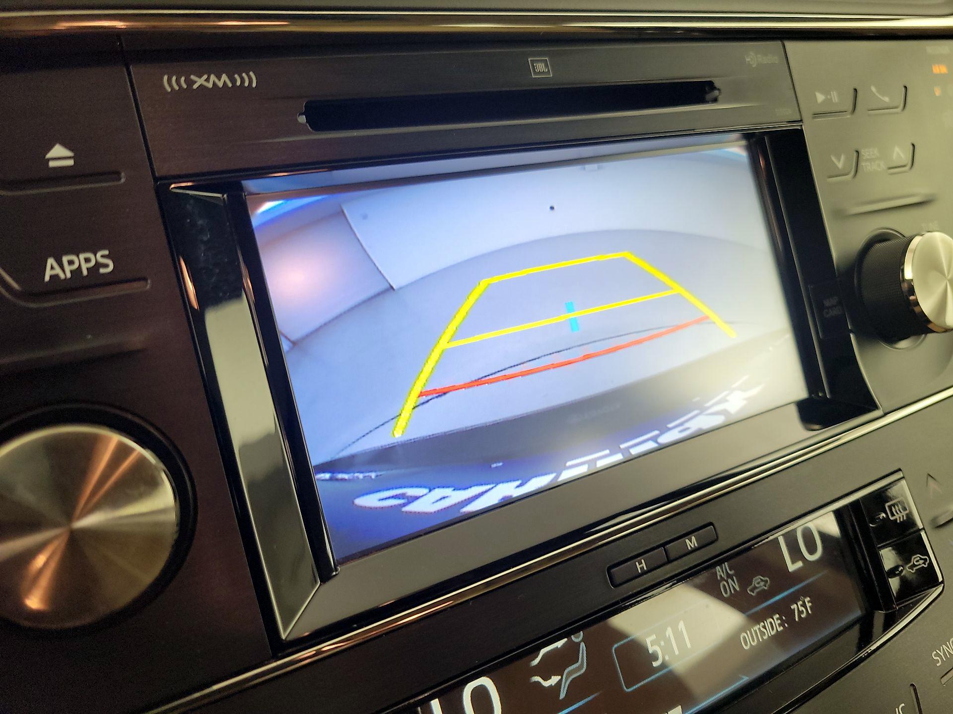 Thumbnail: 2015 Toyota Avalon - 15