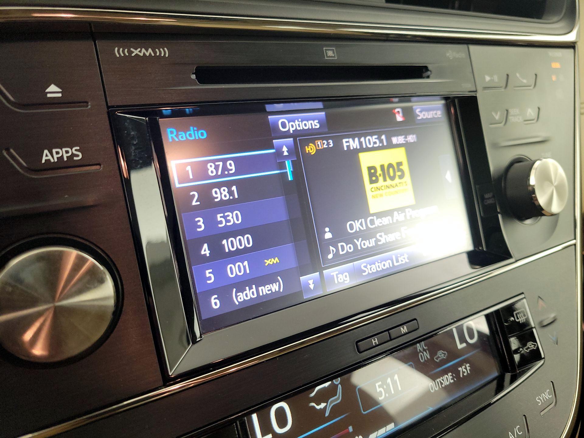 Thumbnail: 2015 Toyota Avalon - 16