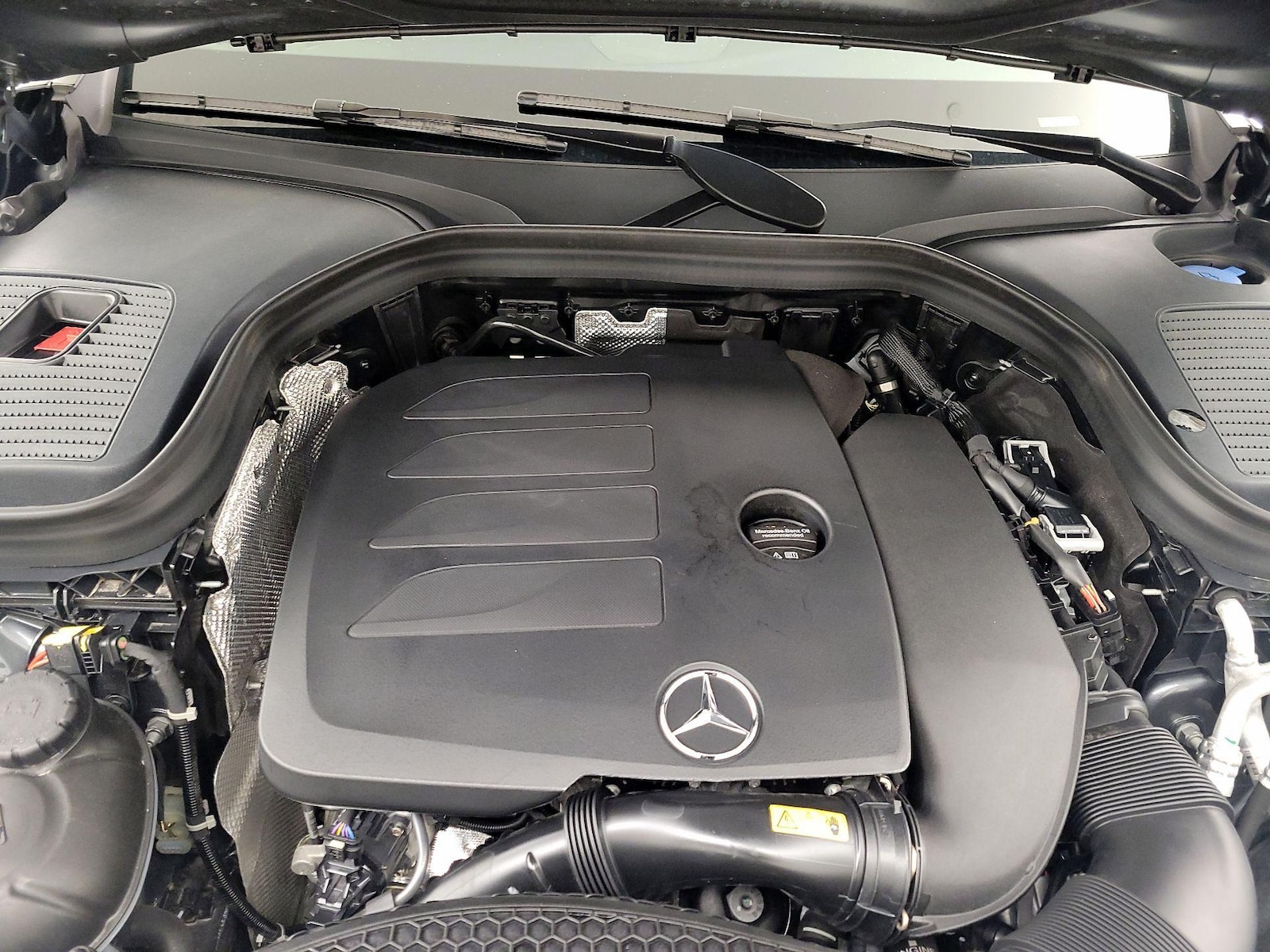 2022 Mercedes-Benz GLC Coupe GLC300 - Photo 23