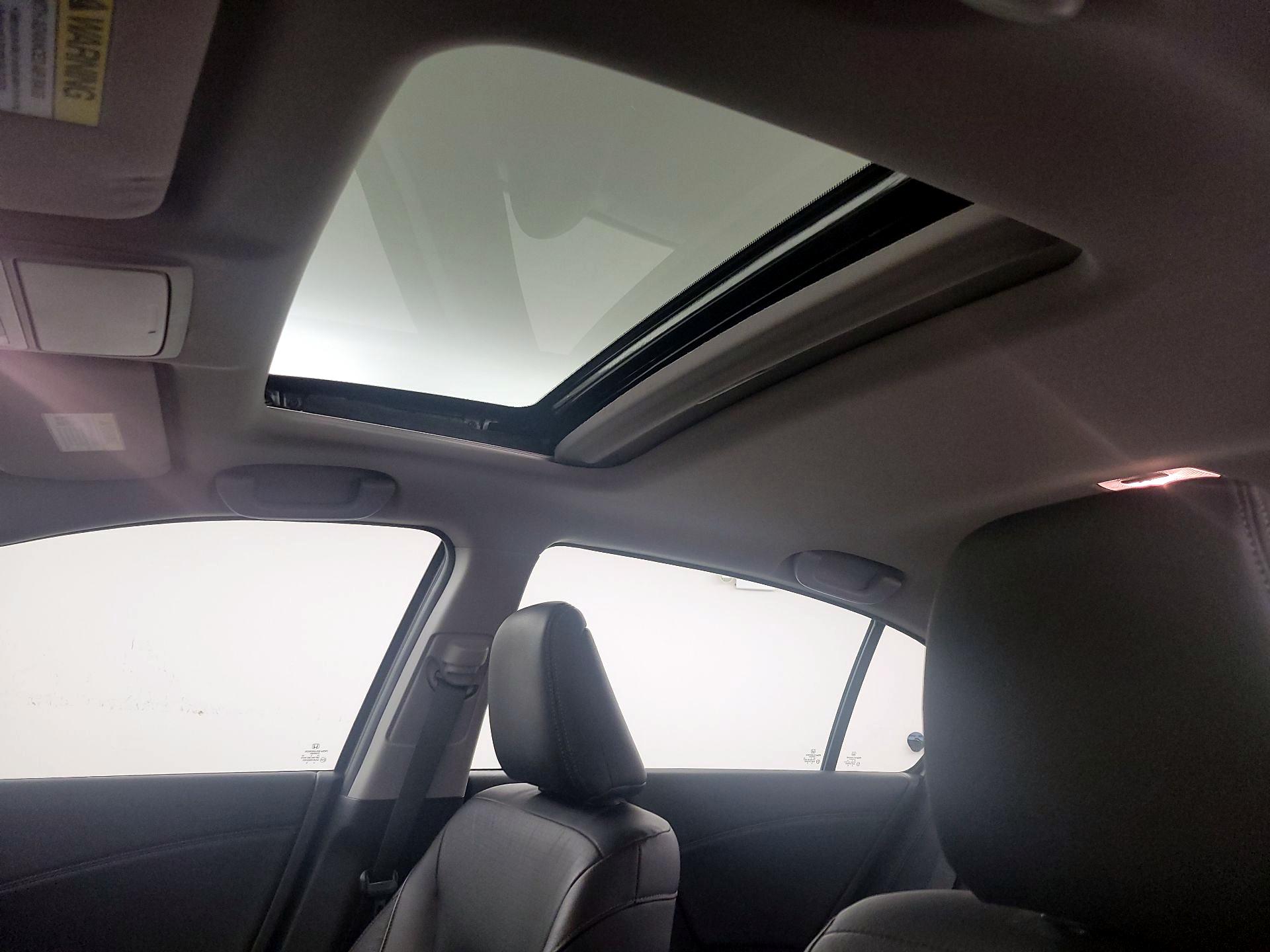 Thumbnail: 2015 Honda Accord - 19