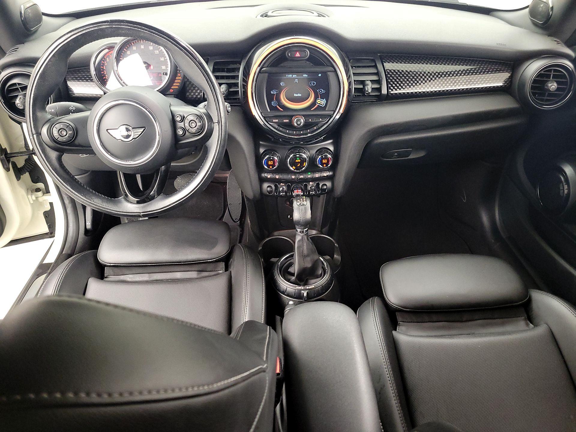 Thumbnail: 2017 MINI Cooper - 9