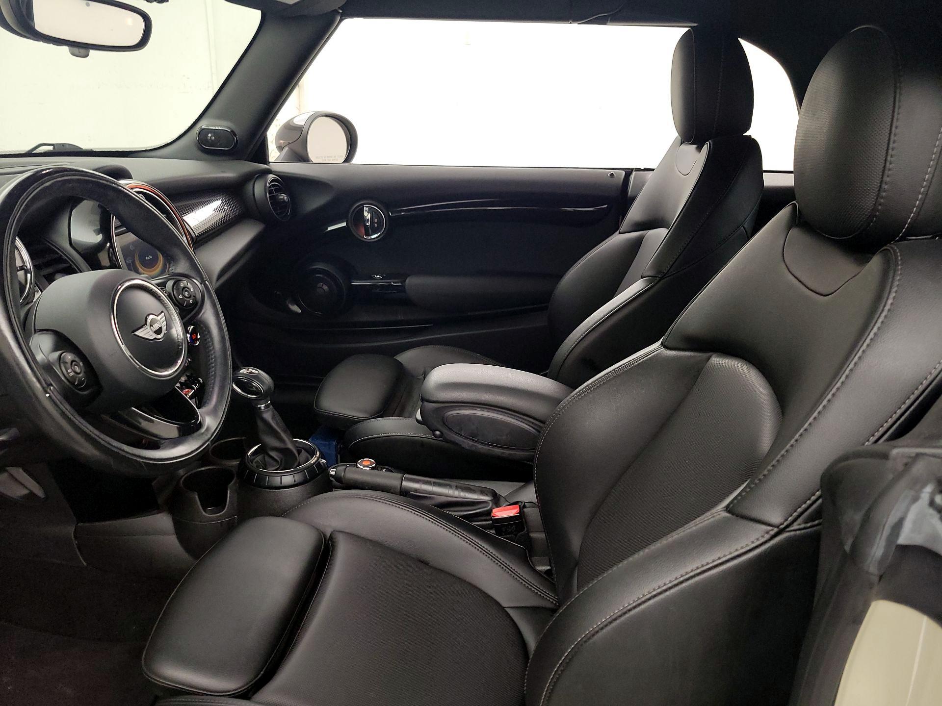 Thumbnail: 2017 MINI Cooper - 11