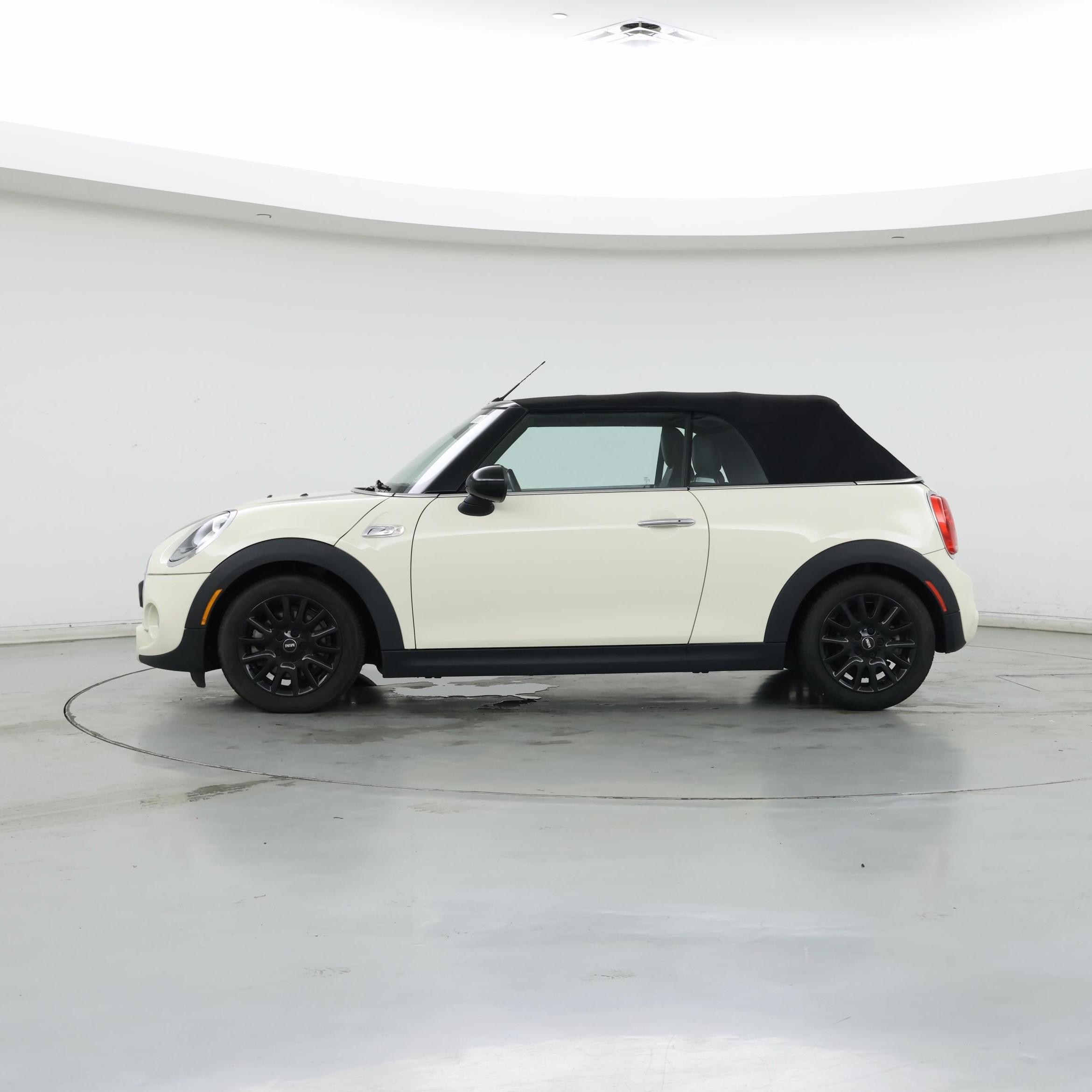 Thumbnail: 2017 MINI Cooper - 3