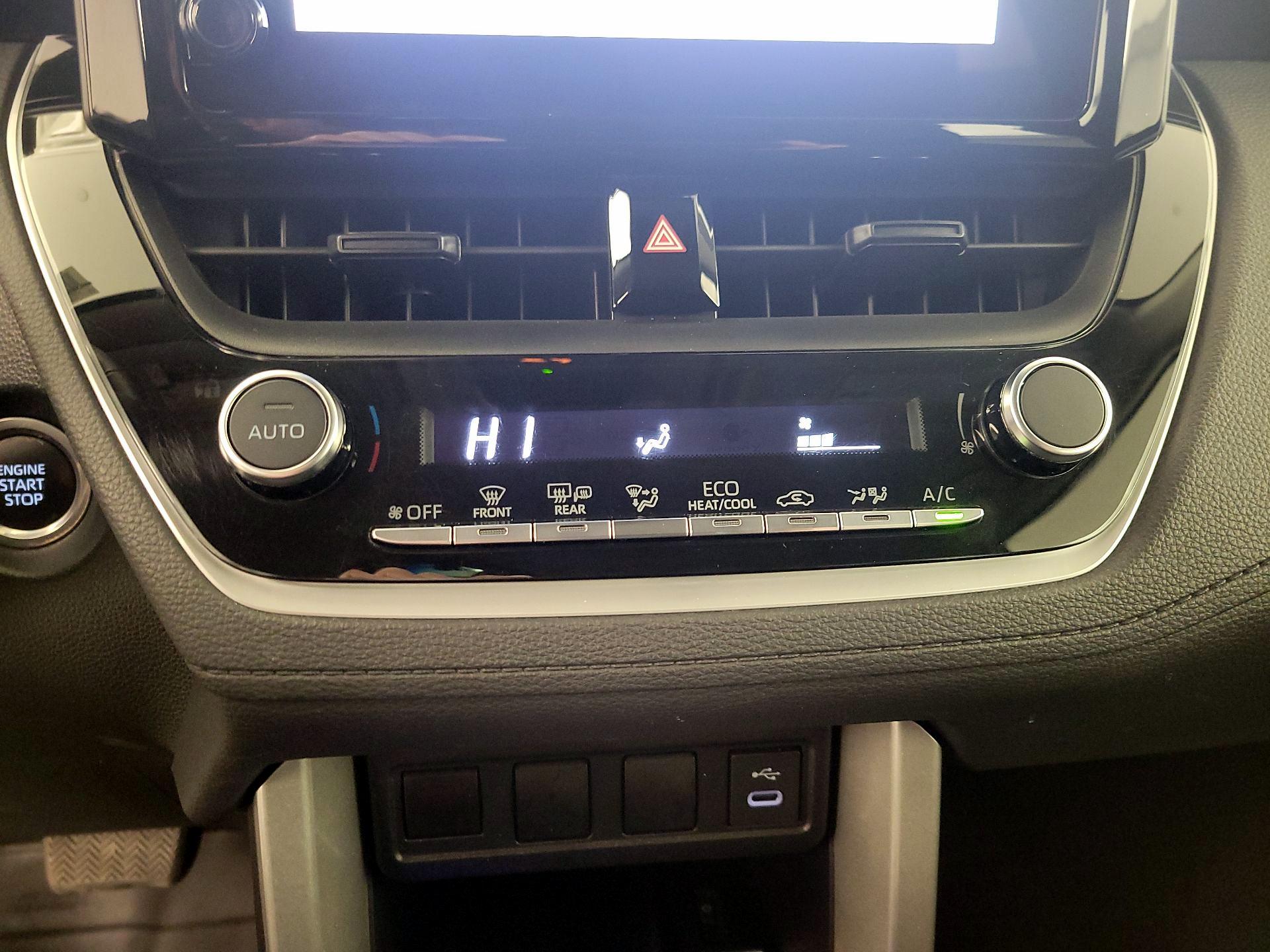 Thumbnail: 2023 Toyota Corolla Cross - 17