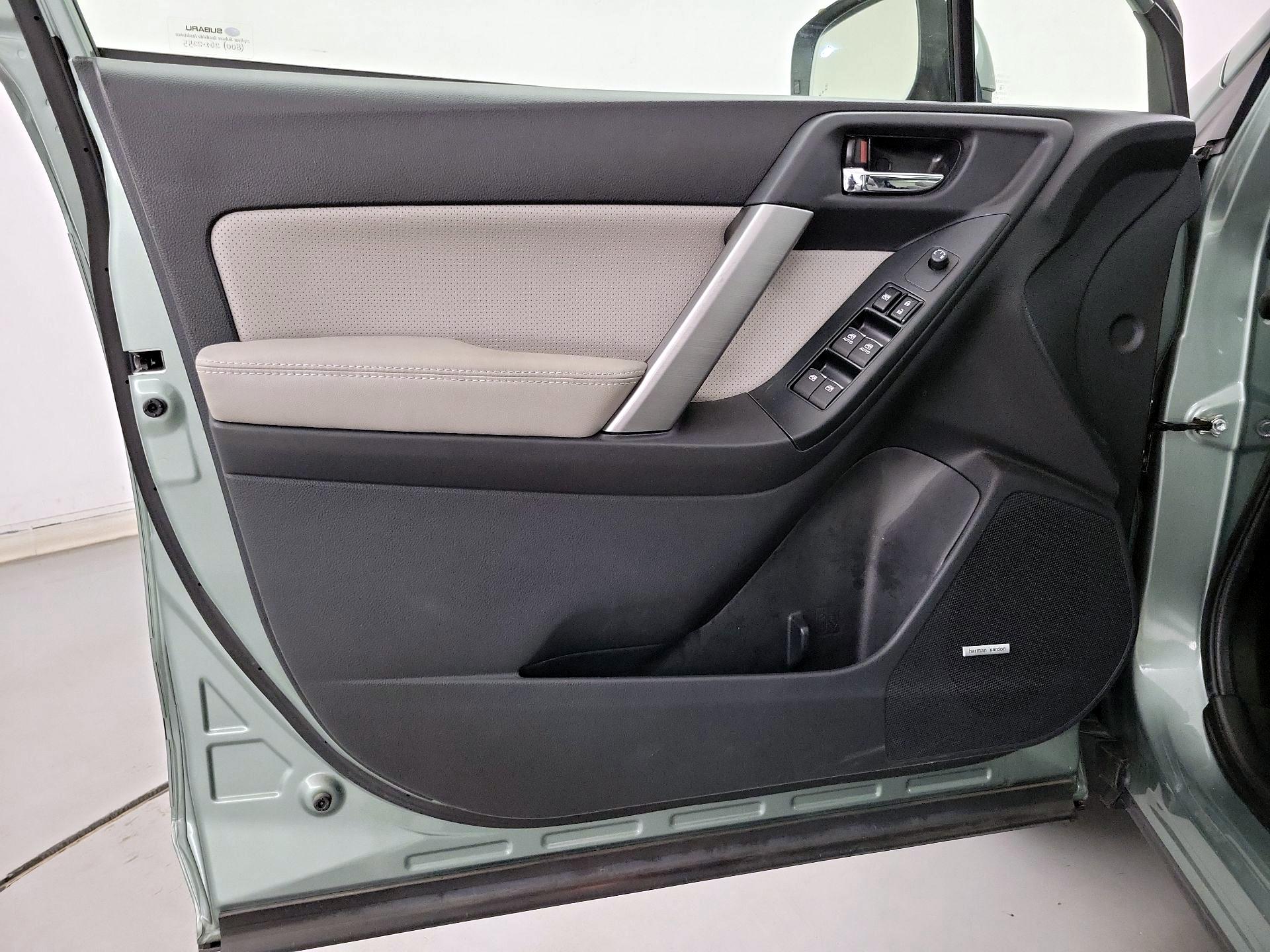 Thumbnail: 2017 Subaru Forester - 12