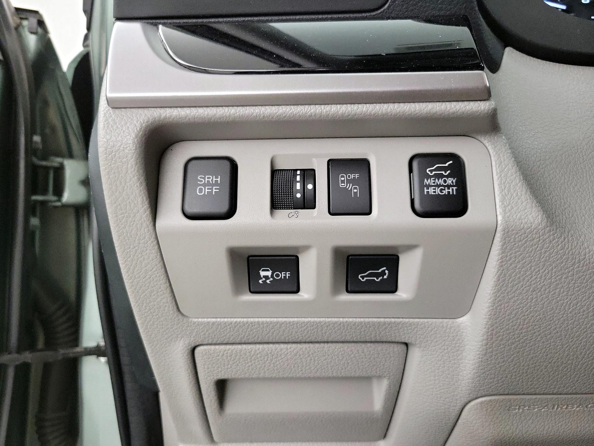 Thumbnail: 2017 Subaru Forester - 13