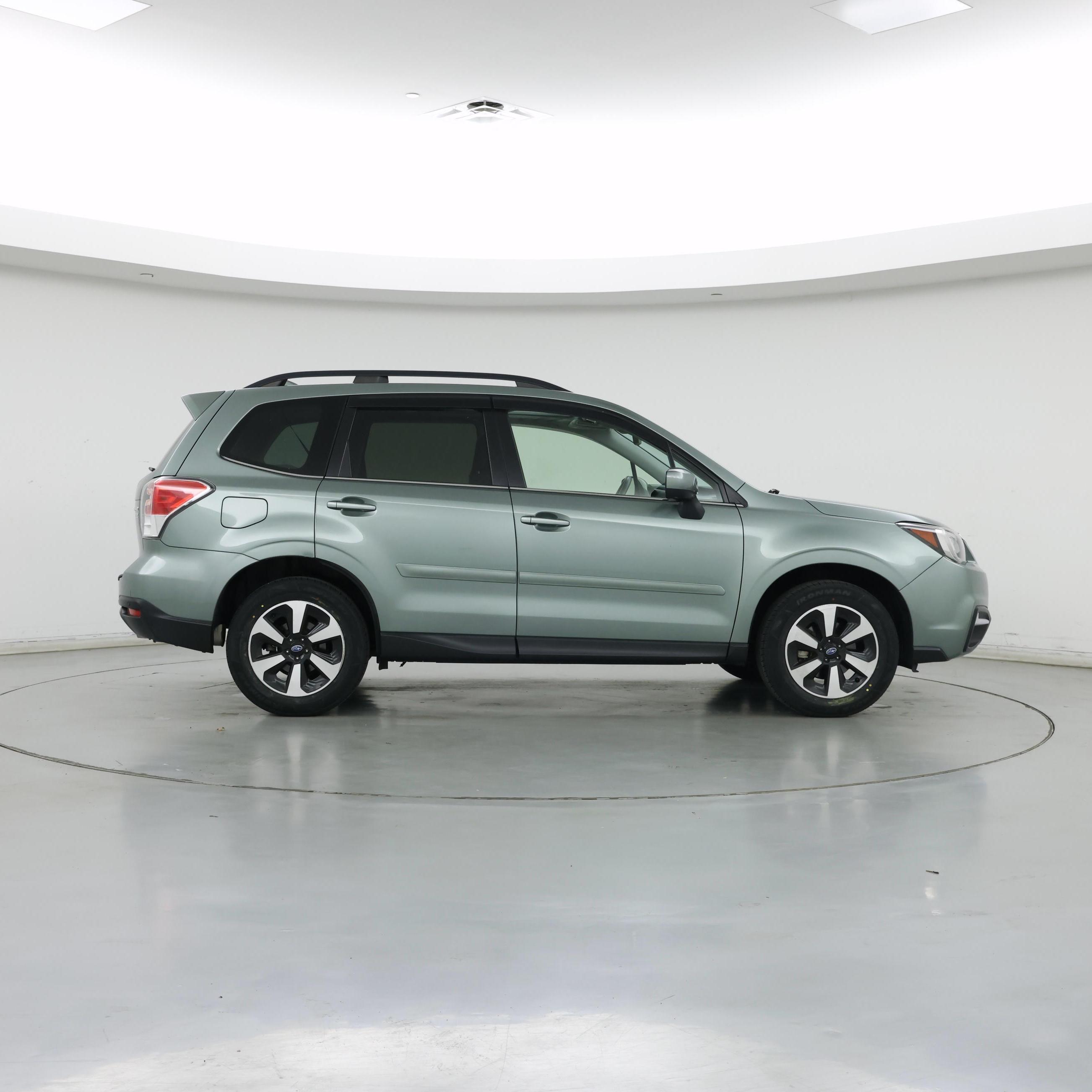 Thumbnail: 2017 Subaru Forester - 7