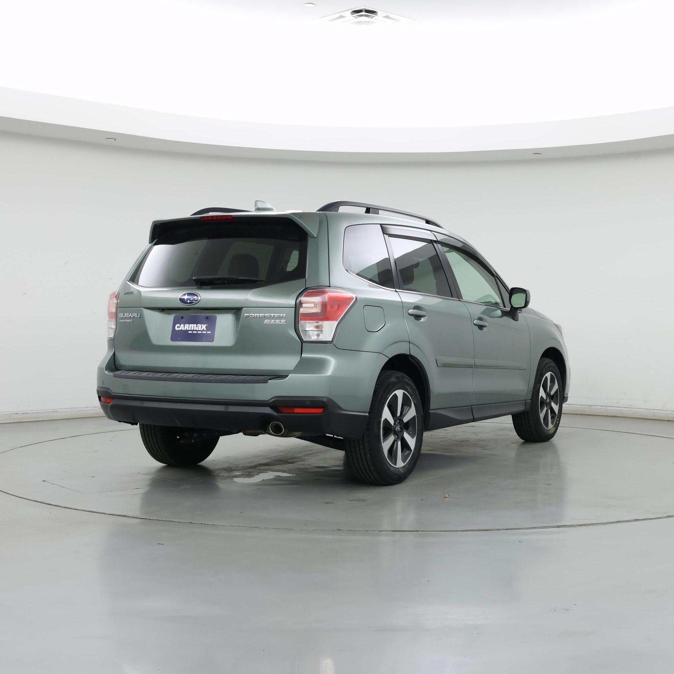 Thumbnail: 2017 Subaru Forester - 8