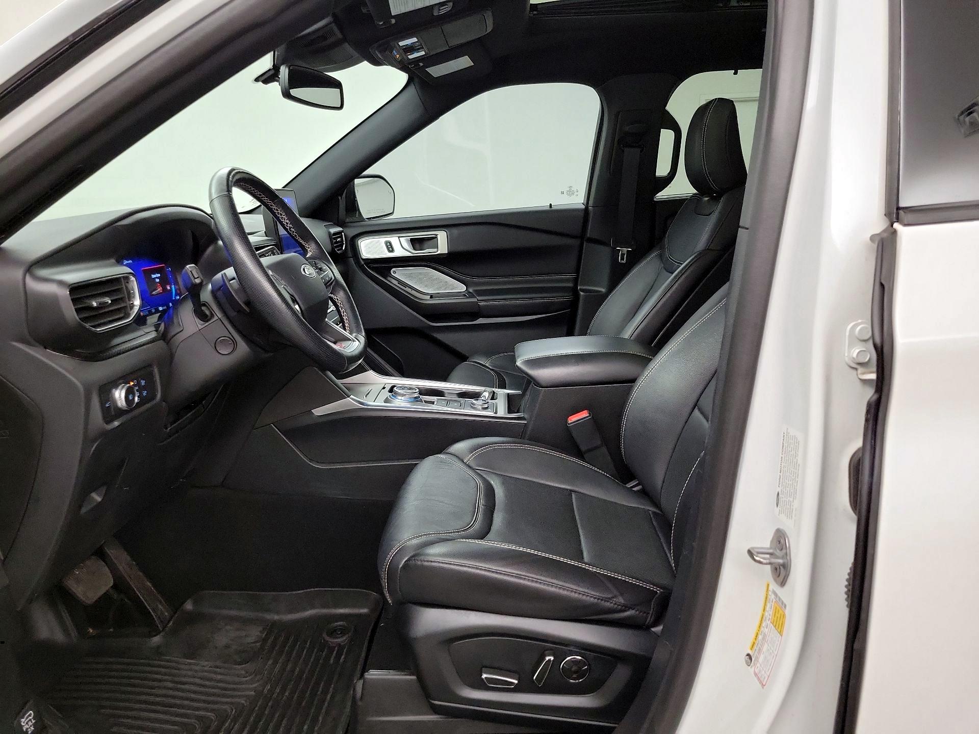 Thumbnail: 2020 Ford Explorer - 11