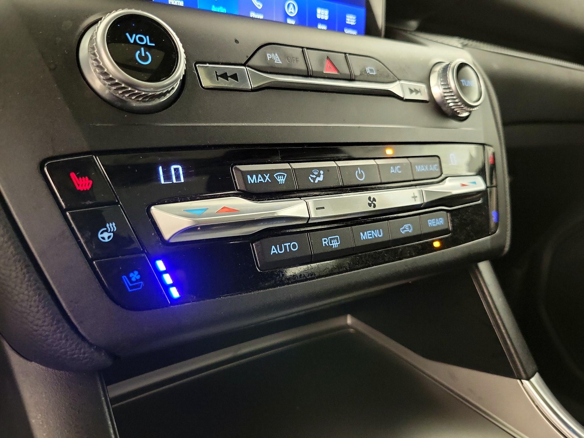 Thumbnail: 2020 Ford Explorer - 17