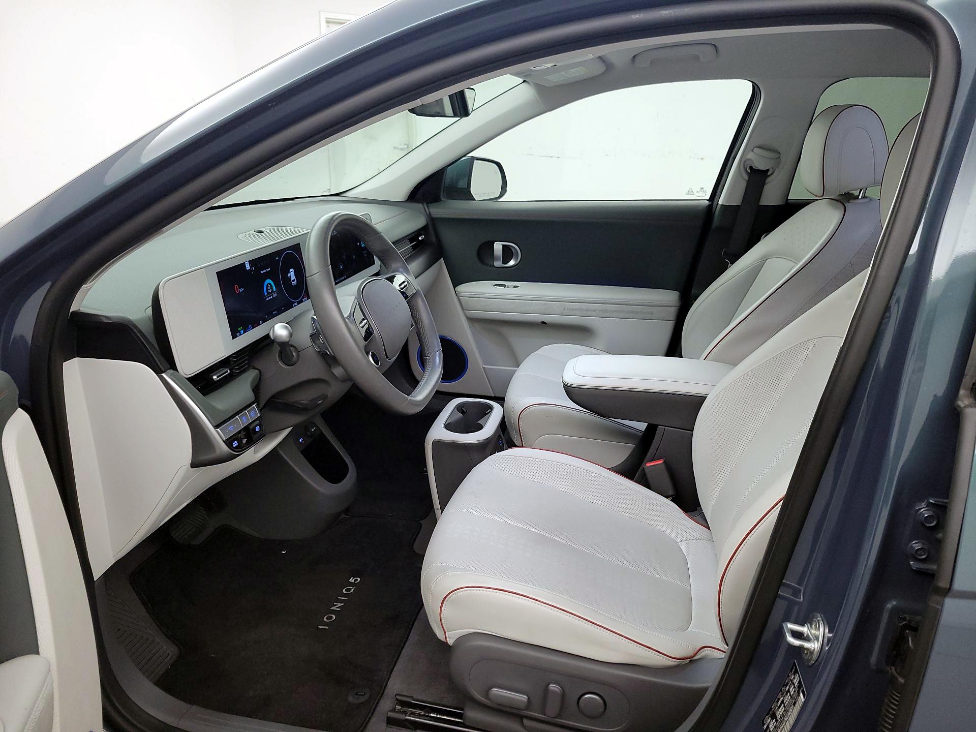 Thumbnail: 2022 Hyundai Ioniq 5 - 11