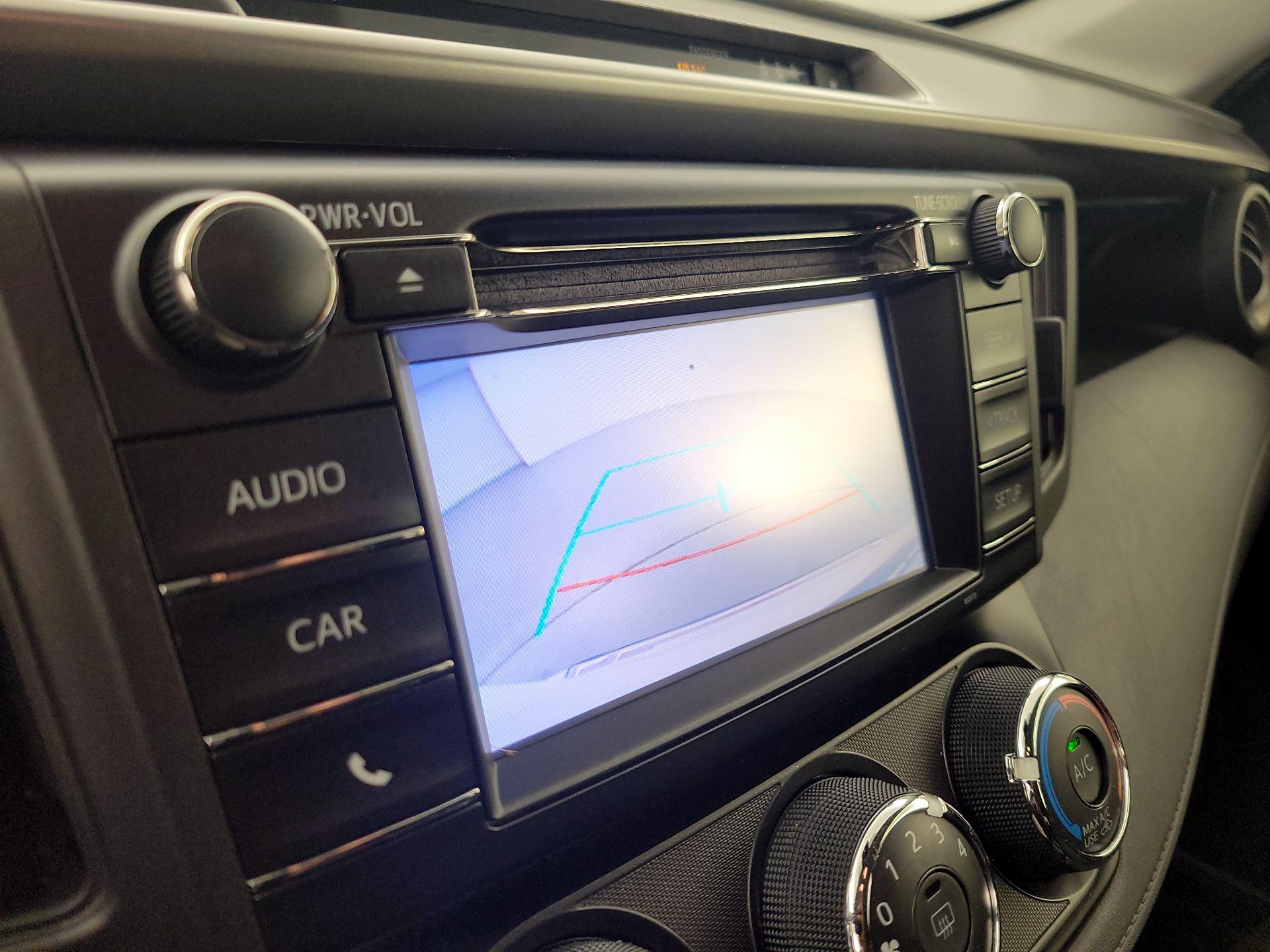 Thumbnail: 2018 Toyota RAV4 - 14